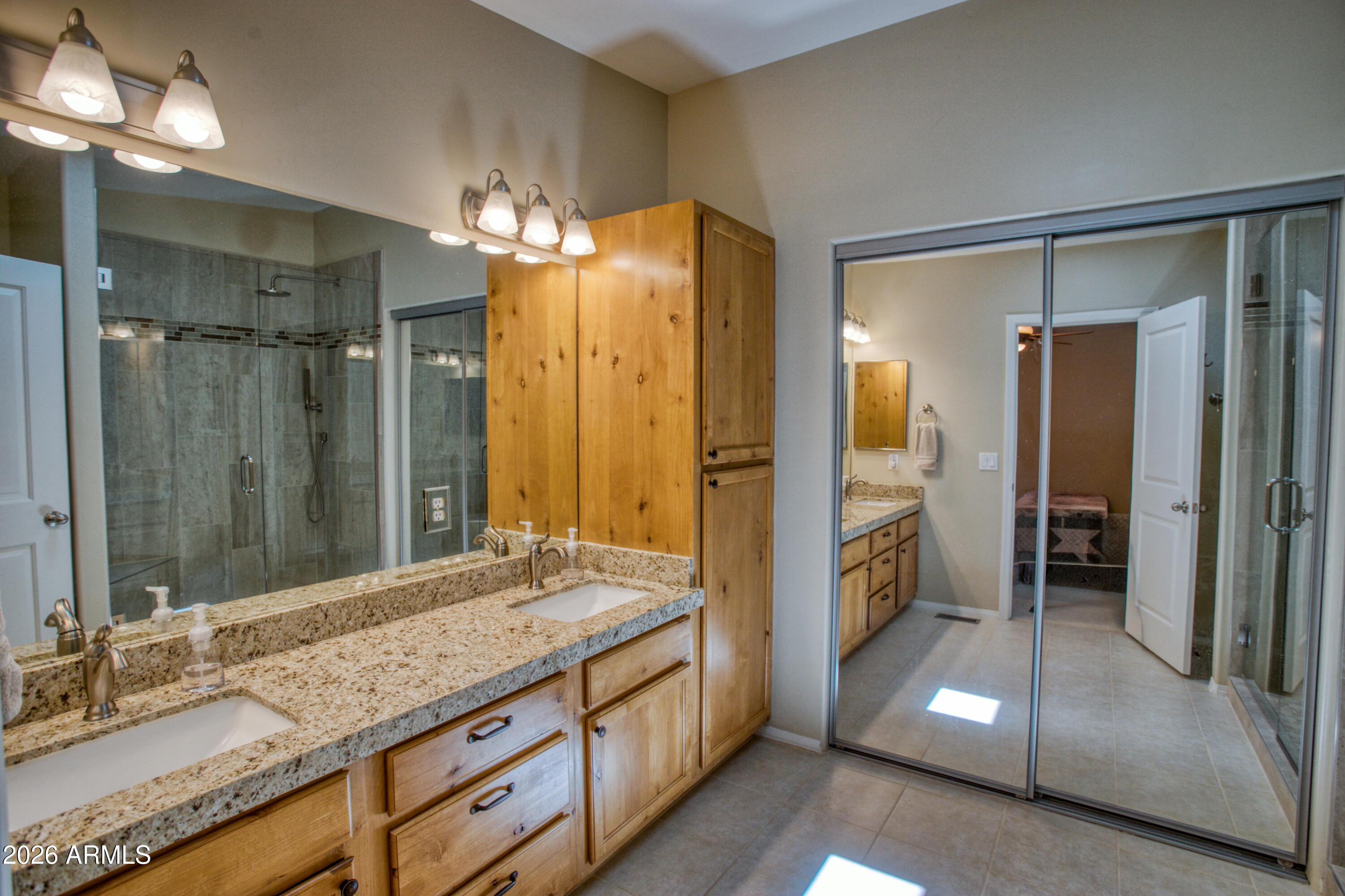STARLIGHT RIDGE ESTATES TOWNHOUSES UNIT 1 - Residential