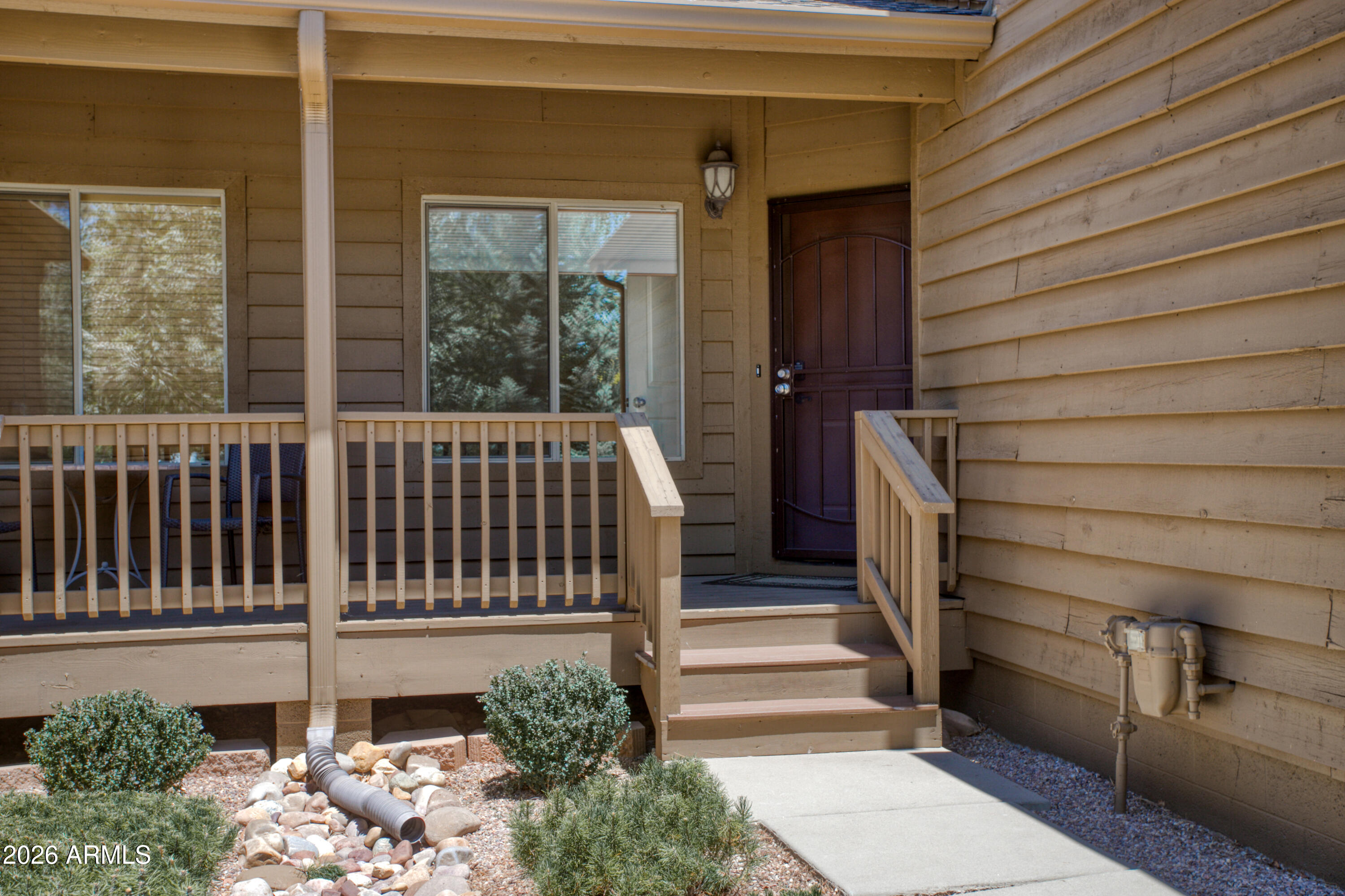 STARLIGHT RIDGE ESTATES TOWNHOUSES UNIT 1 - Residential