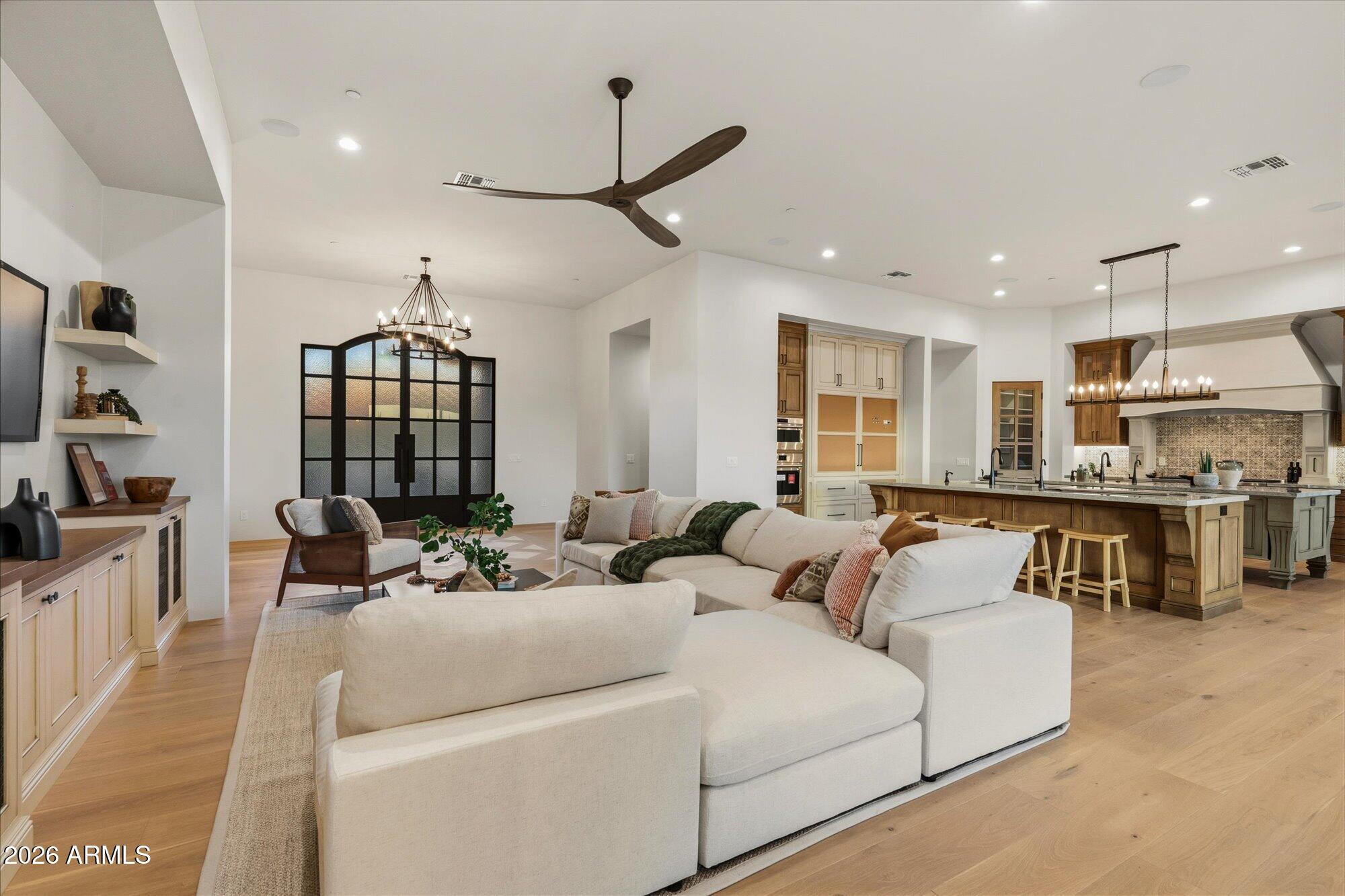 In escrow - Residential