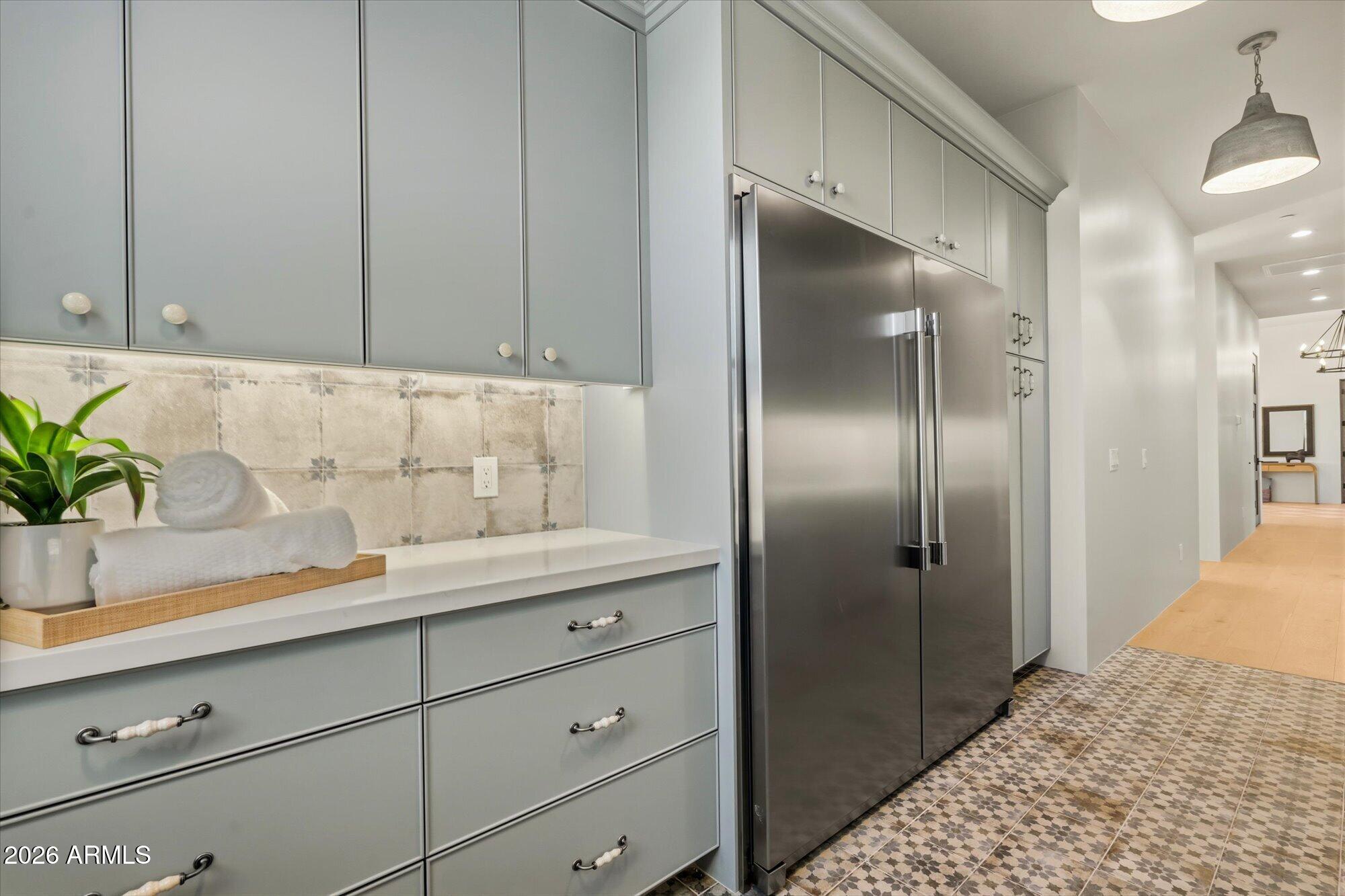 In escrow - Residential