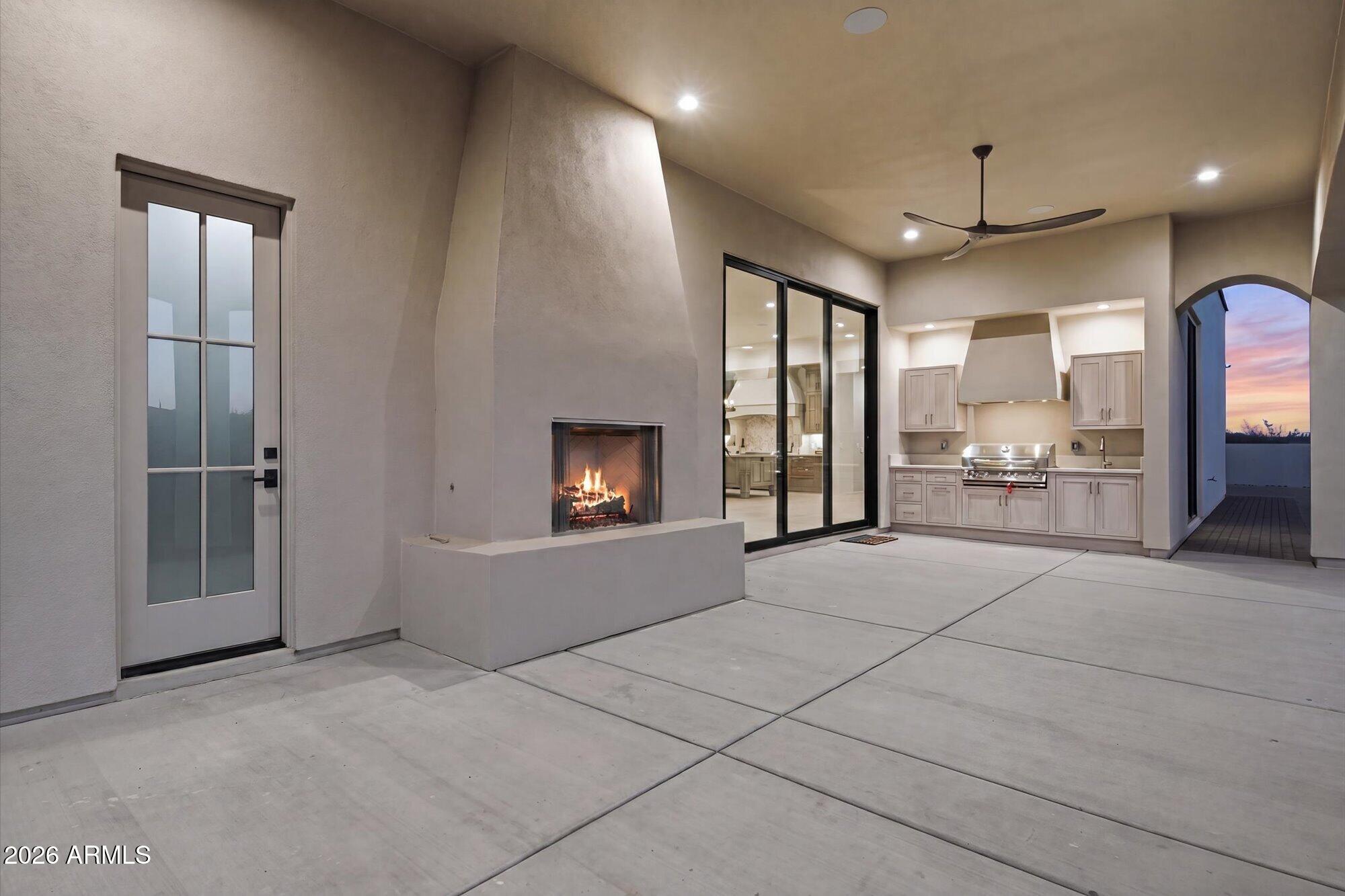 In escrow - Residential