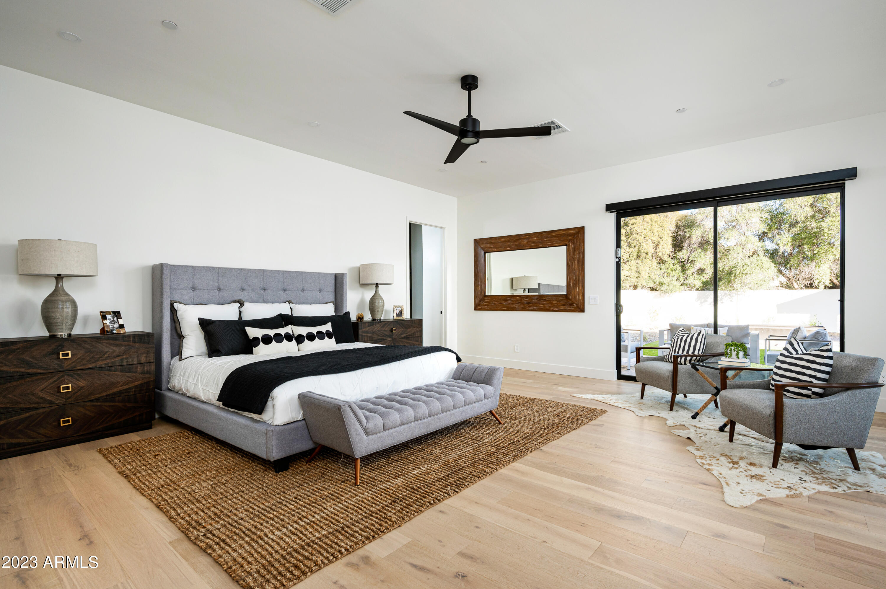 EQUESTRIAN MANOR UNIT 1 - Residential
