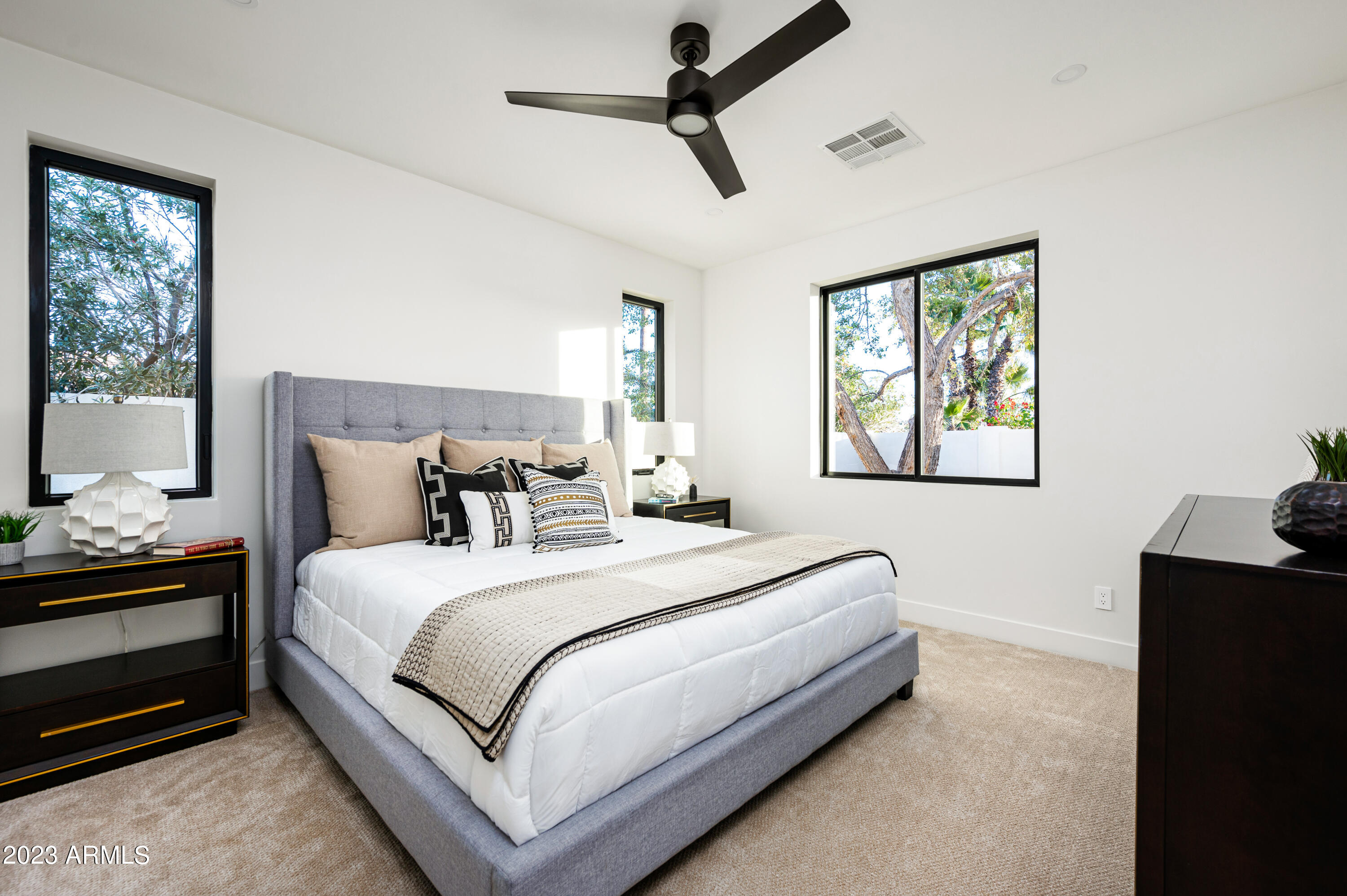 EQUESTRIAN MANOR UNIT 1 - Residential