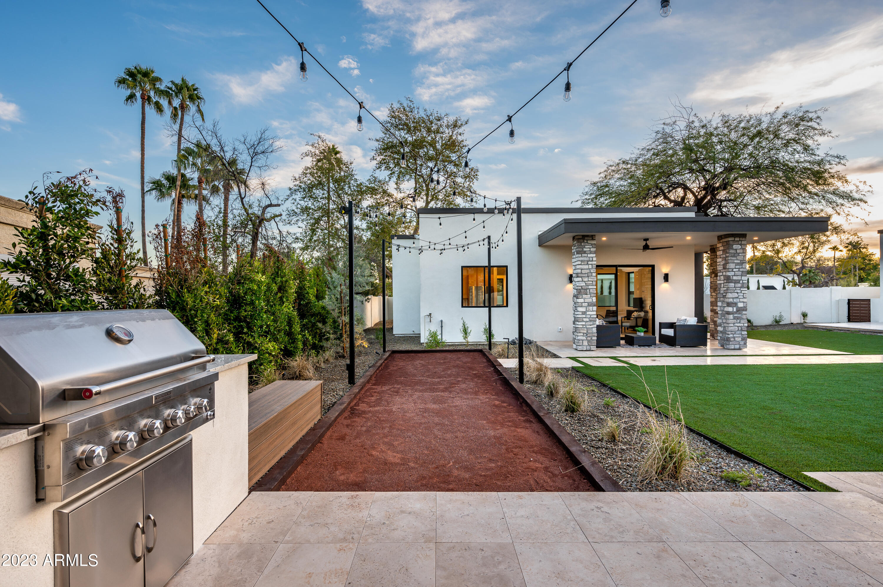 EQUESTRIAN MANOR UNIT 1 - Residential