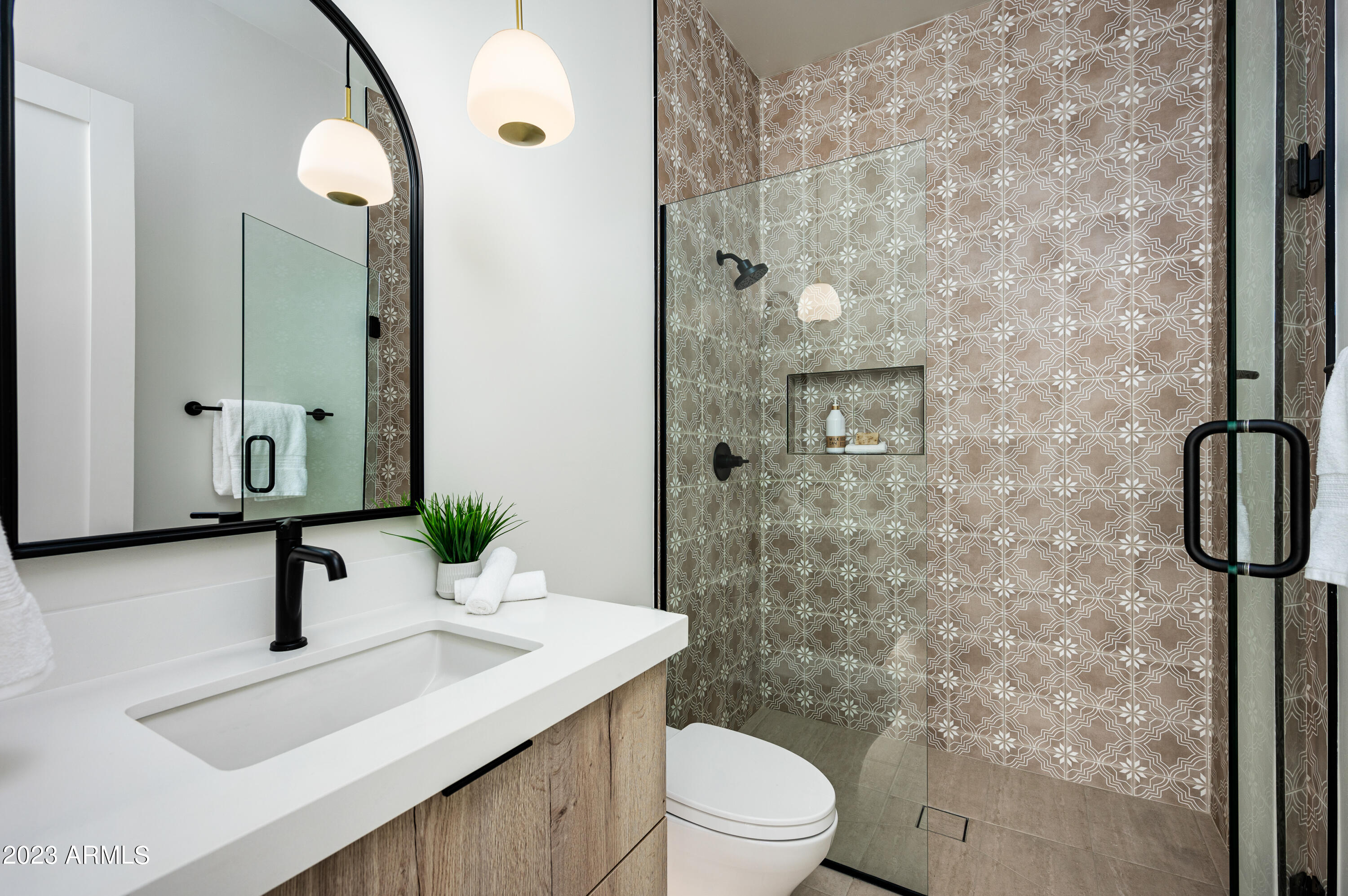 EQUESTRIAN MANOR UNIT 1 - Residential