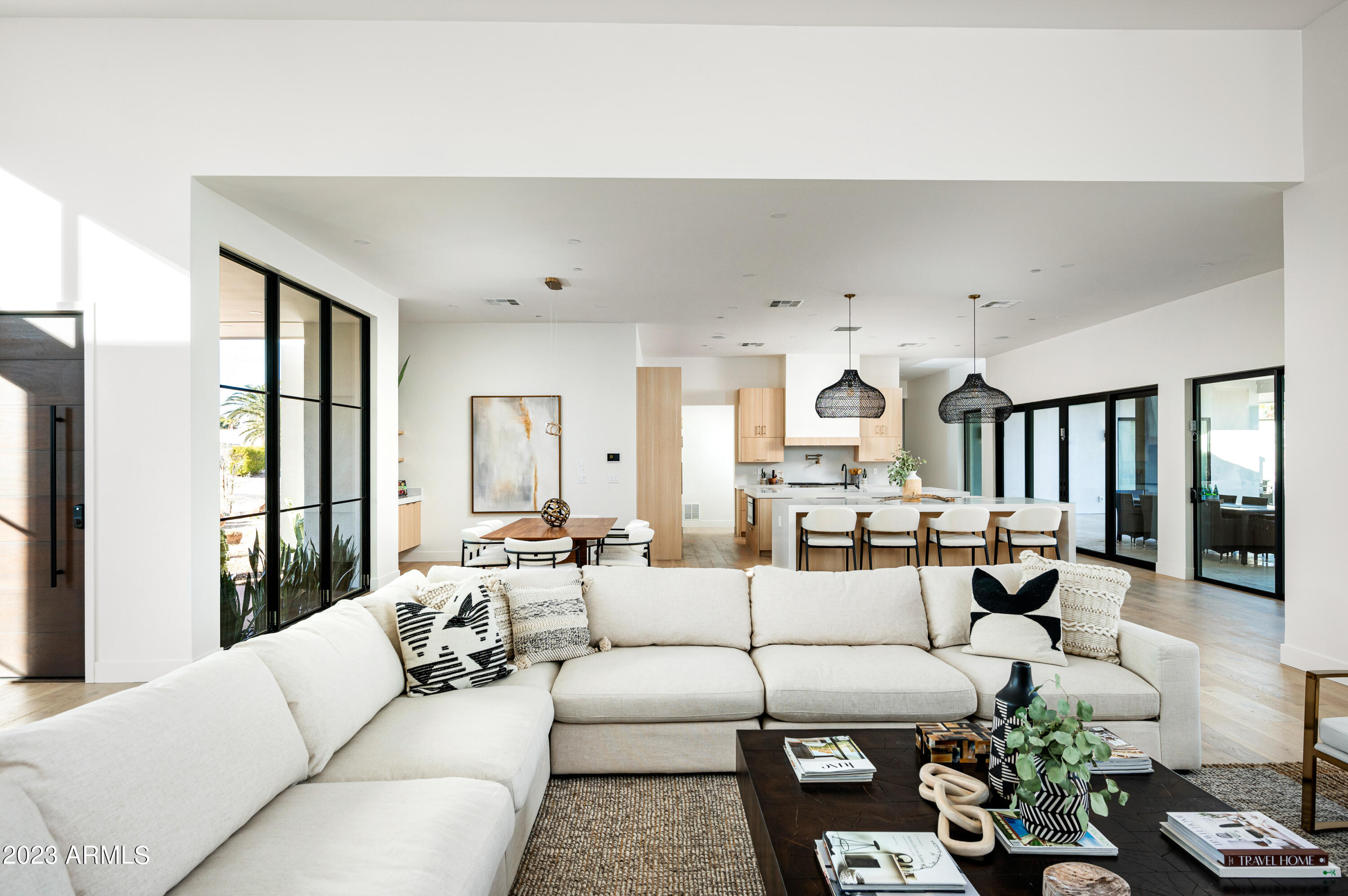 EQUESTRIAN MANOR UNIT 1 - Residential