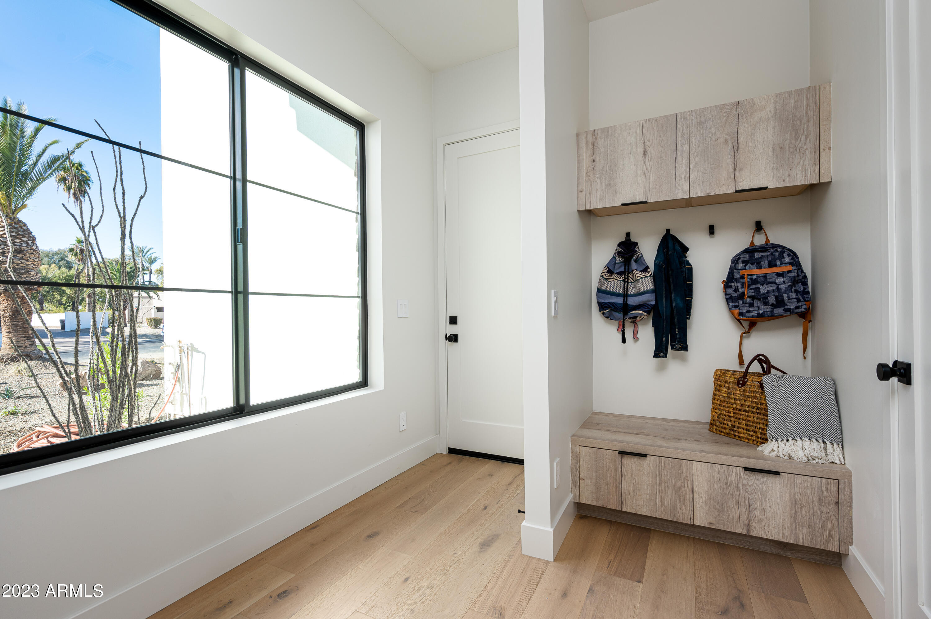 EQUESTRIAN MANOR UNIT 1 - Residential