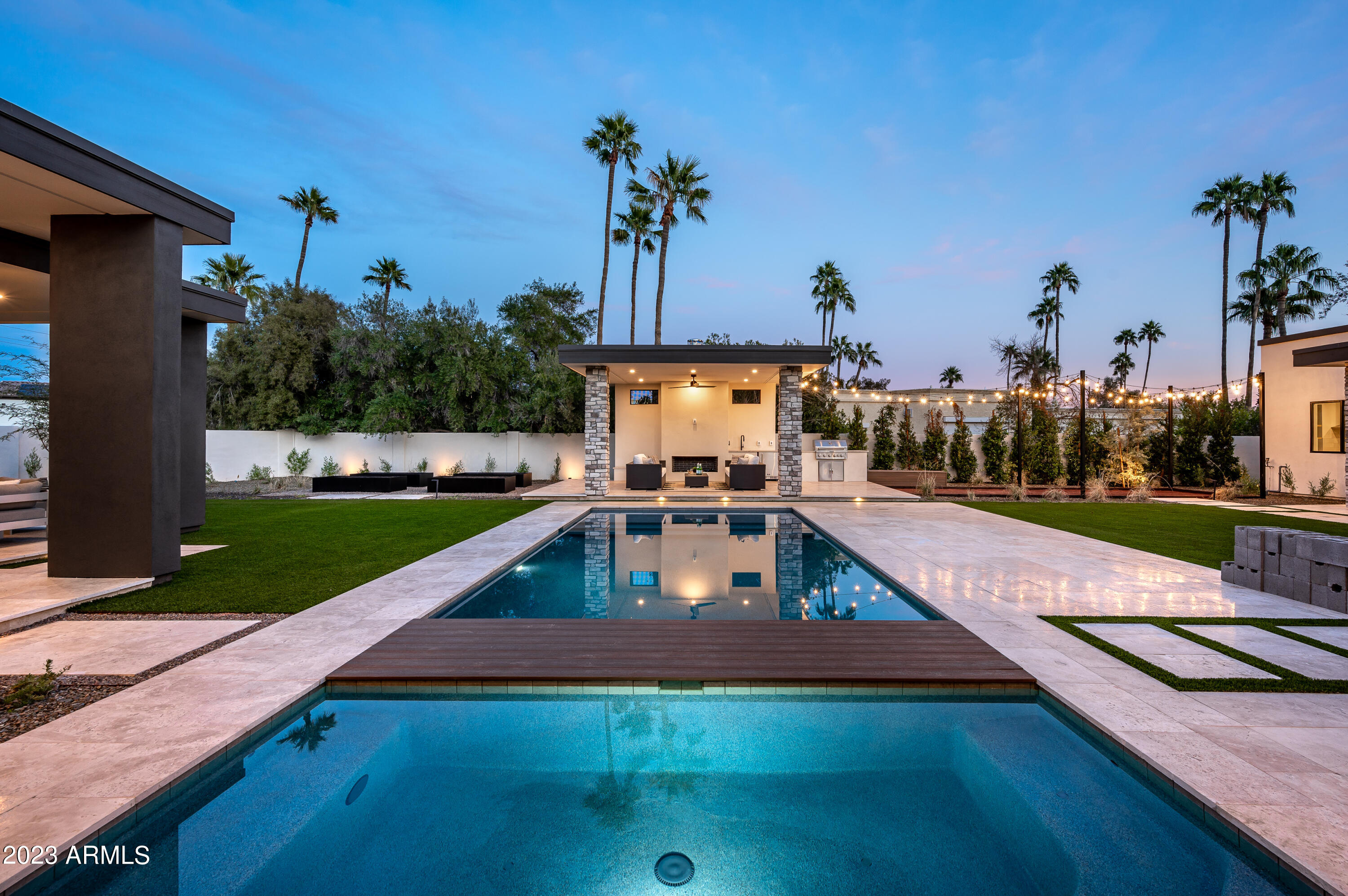 EQUESTRIAN MANOR UNIT 1 - Residential