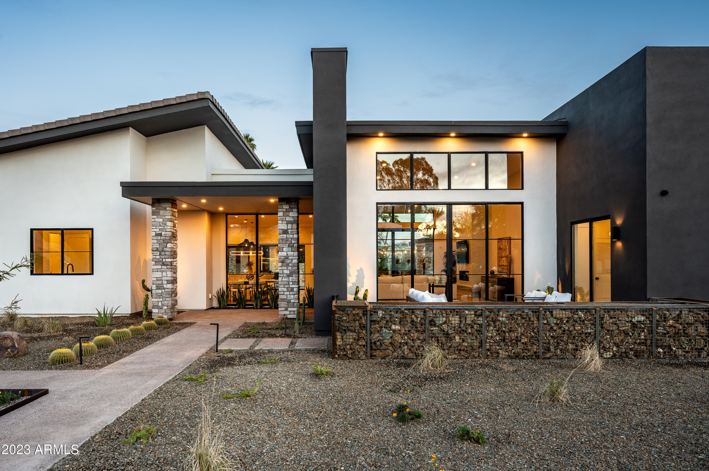 EQUESTRIAN MANOR UNIT 1 - Residential