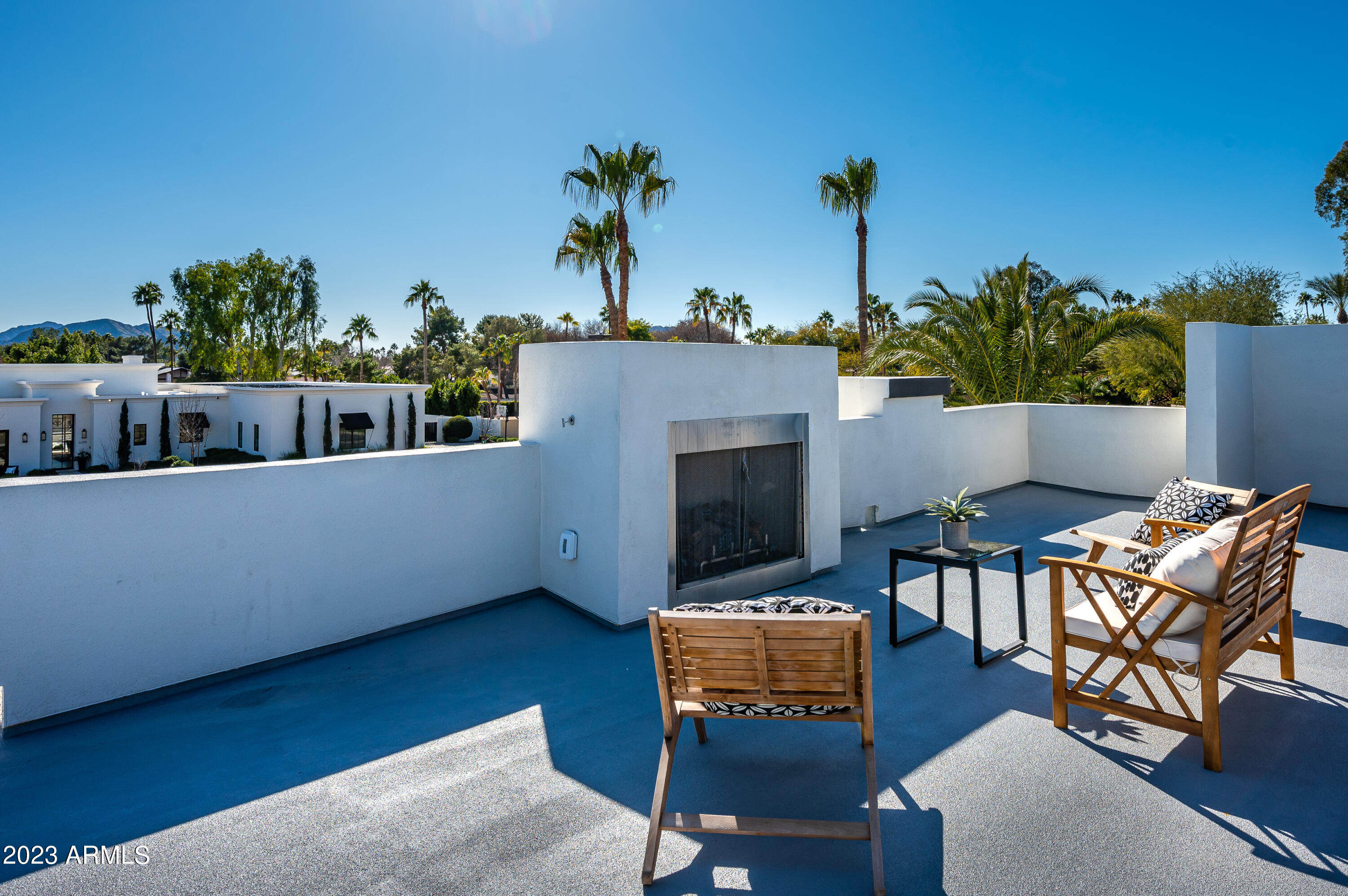 EQUESTRIAN MANOR UNIT 1 - Residential
