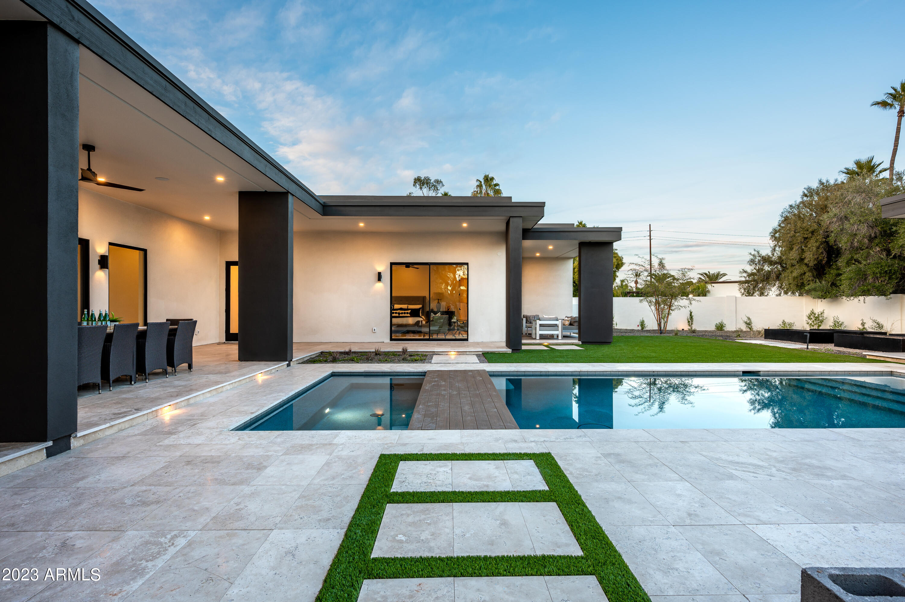EQUESTRIAN MANOR UNIT 1 - Residential