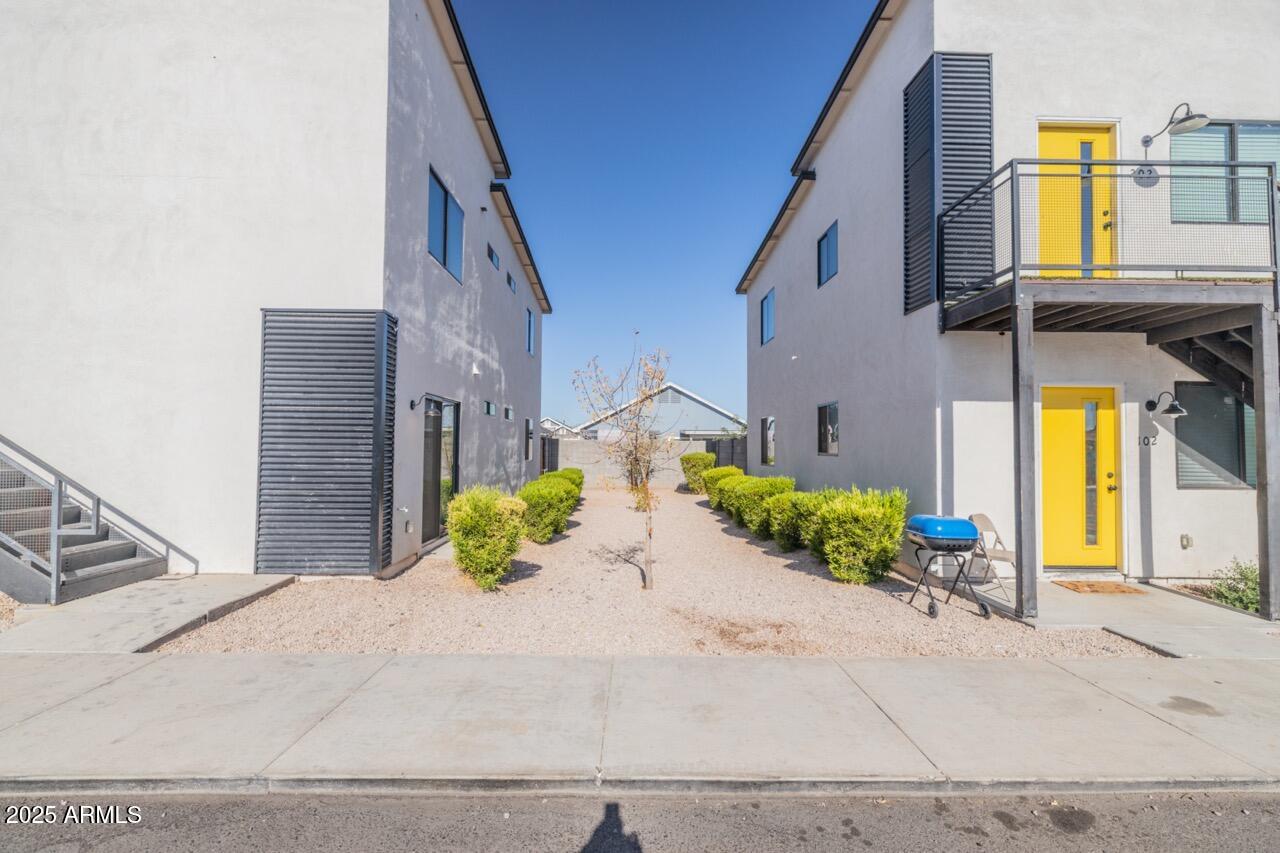 Also available as five separate offerings!
This allows investors to tailor their purchase to their operational or investment objectives. Each grouping consists of no more than 4 units in 2 separate buildings which opens the door up to additional financing options.

Newly constructed in 2023.

Minutes from Downtown Phoenix, this high class asset combines high-end finishes, spacious modern floor plans (2BR/2BA and 3BR/2BA), and immediate access to major employment centers, transportation corridors, and urban amenities.