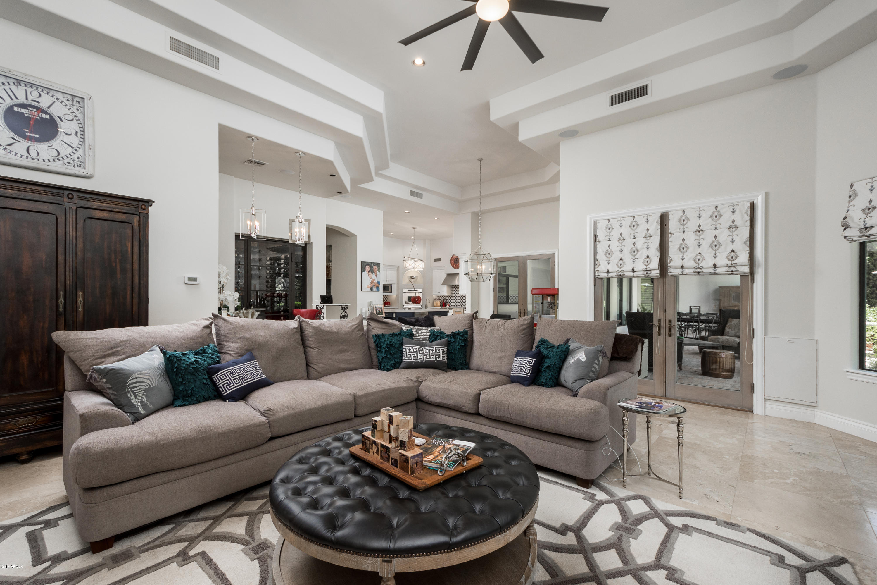 KENSINGTON ESTATES LOT 1 & 2 REPLAT - Residential