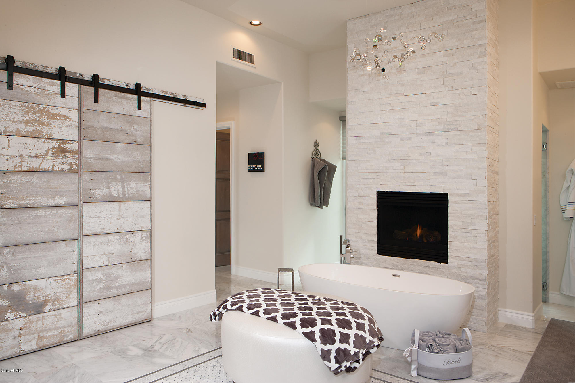 KENSINGTON ESTATES LOT 1 & 2 REPLAT - Residential
