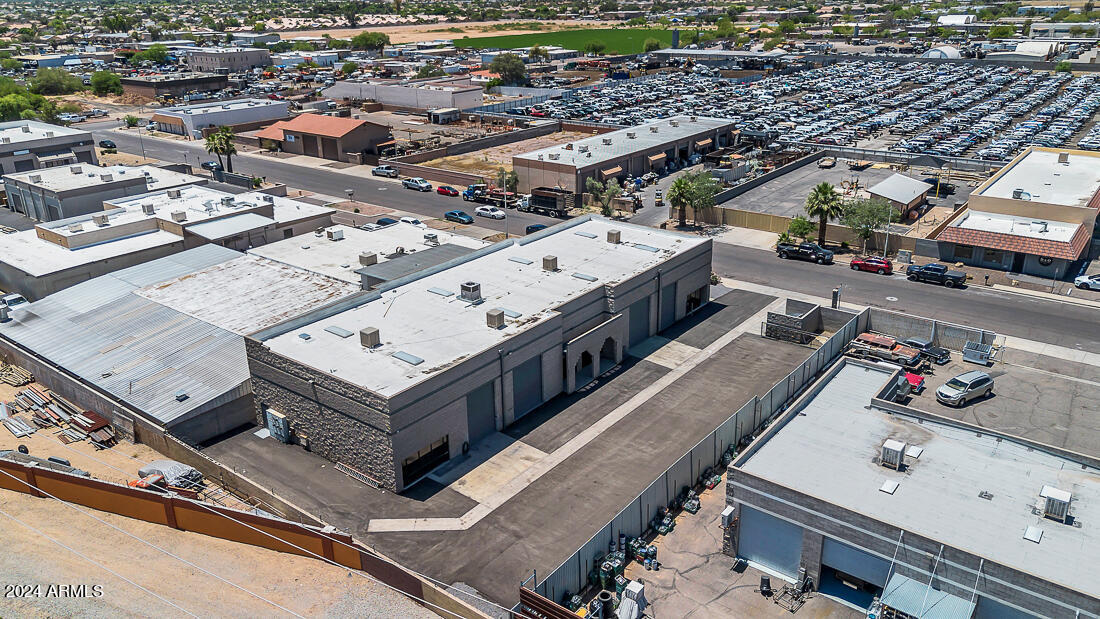 67TH AVE & NORTHERN INDUSTRIAL PARK - Commercial Sale