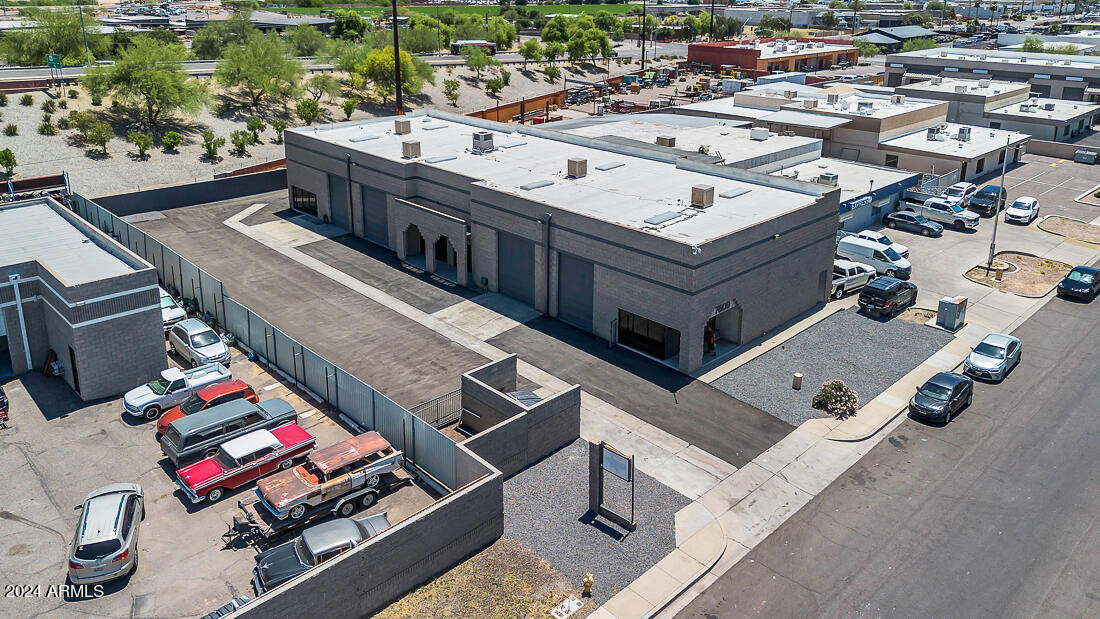 67TH AVE & NORTHERN INDUSTRIAL PARK - Commercial Sale
