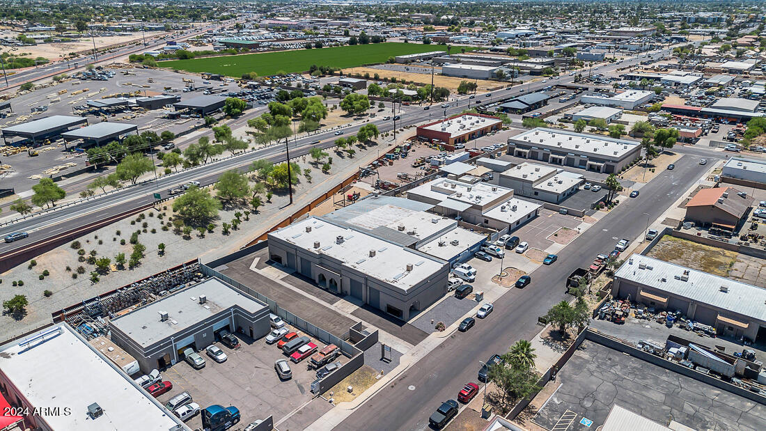 67TH AVE & NORTHERN INDUSTRIAL PARK - Commercial Sale