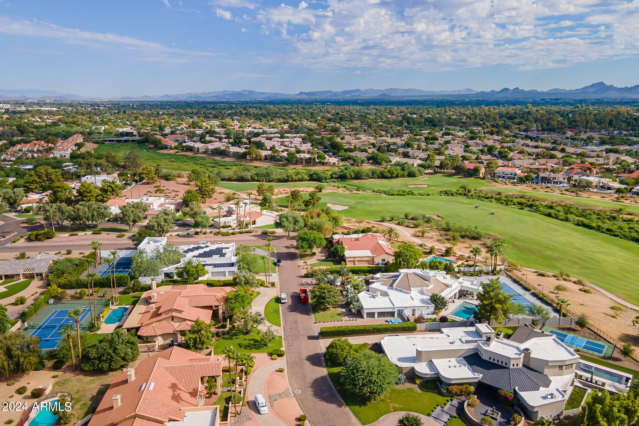 GOLF VIEW ESTATES - Residential
