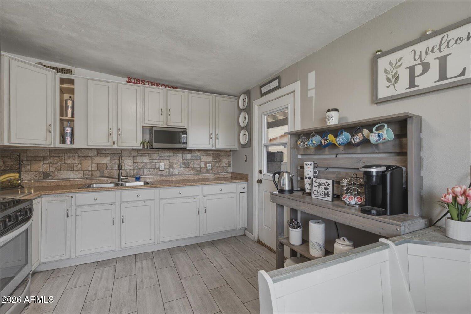 INDEPENDENCE PARK 8 LOTS 1-77 TRS A-D - Residential