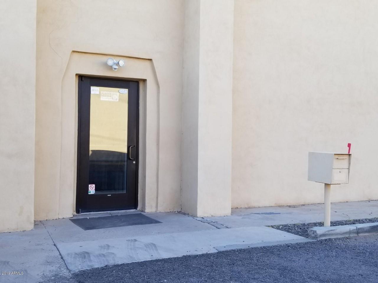 Douglas - Commercial Sale