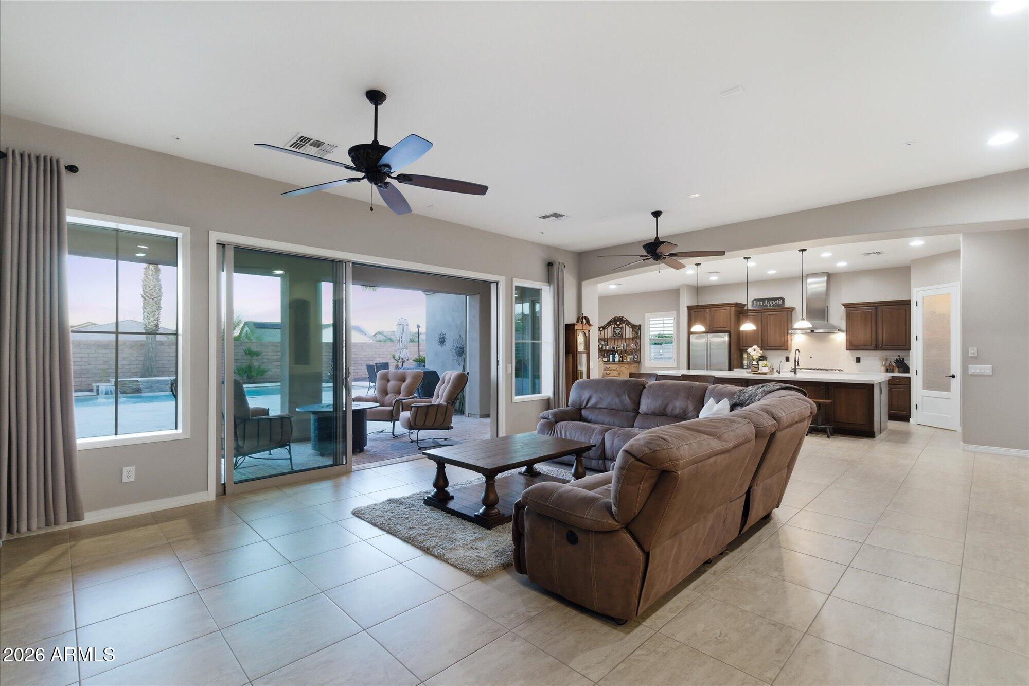 BLACKSTONE AT VISTANCIA PARCEL F-8A - Residential