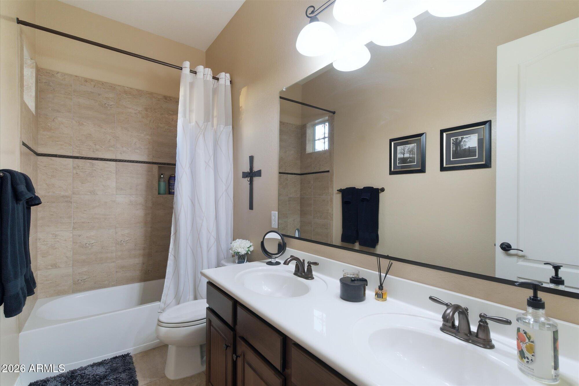 BLACKSTONE AT VISTANCIA PARCEL F-8A - Residential