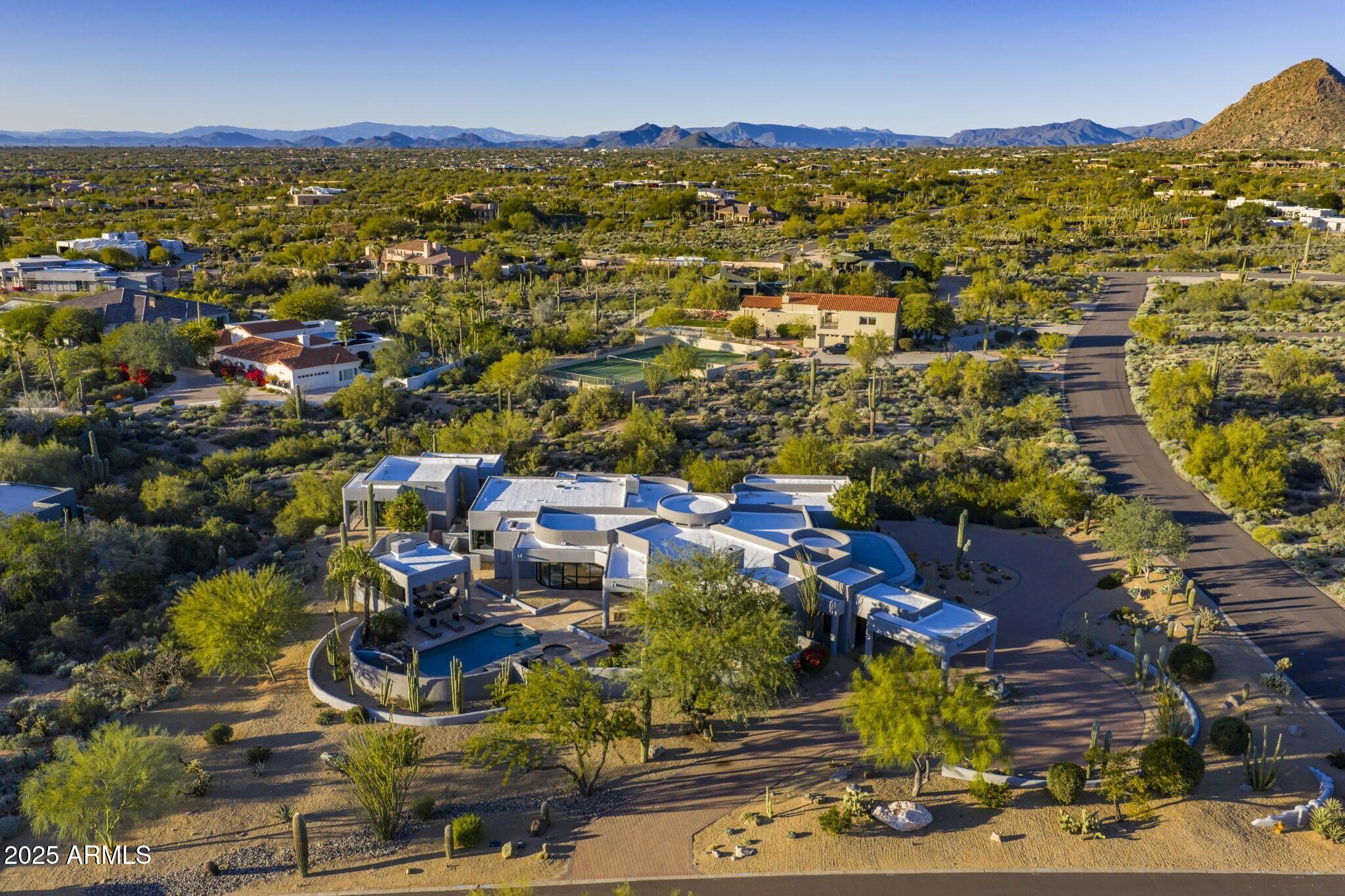 PINNACLE PEAK VISTAS - Residential