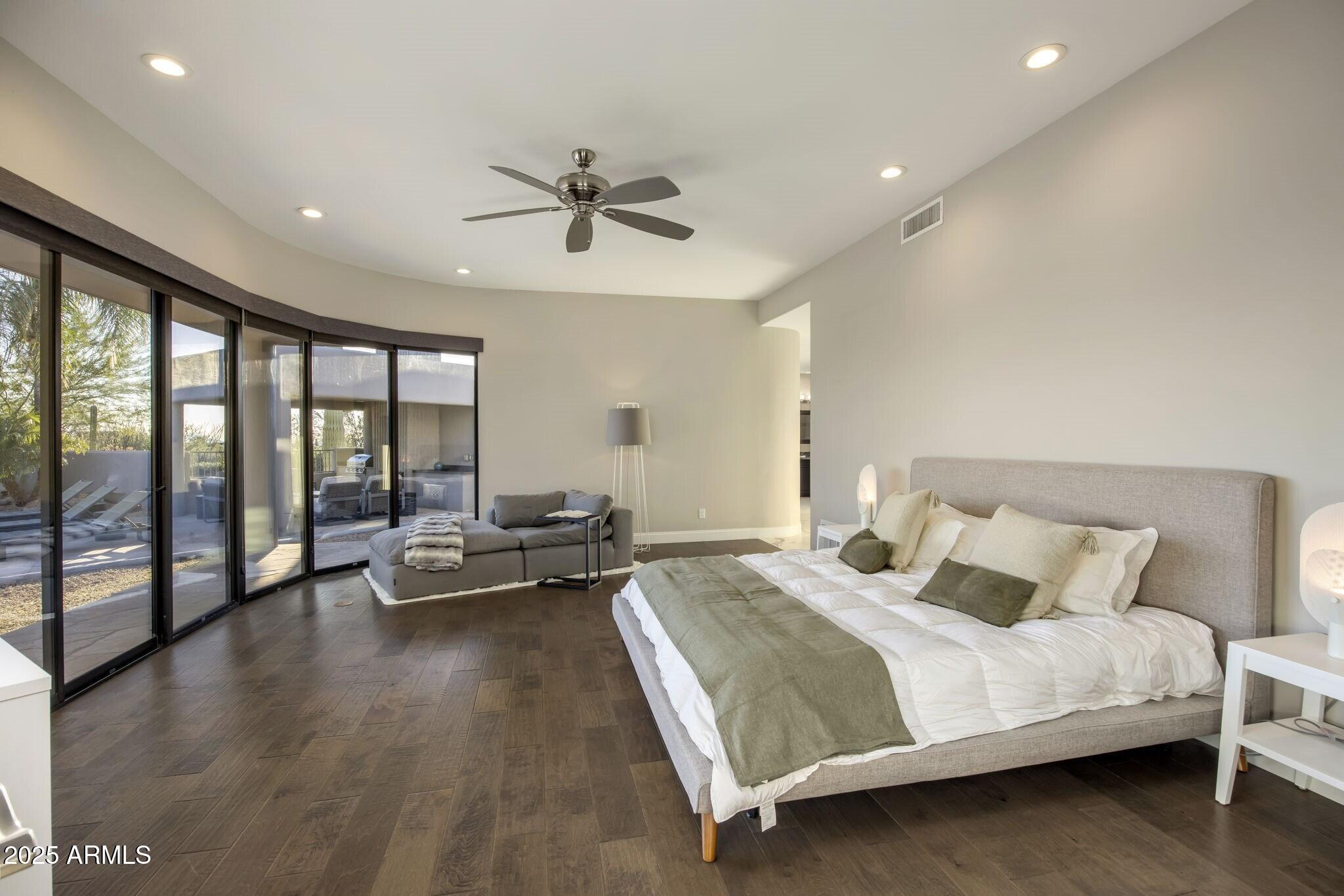 PINNACLE PEAK VISTAS - Residential