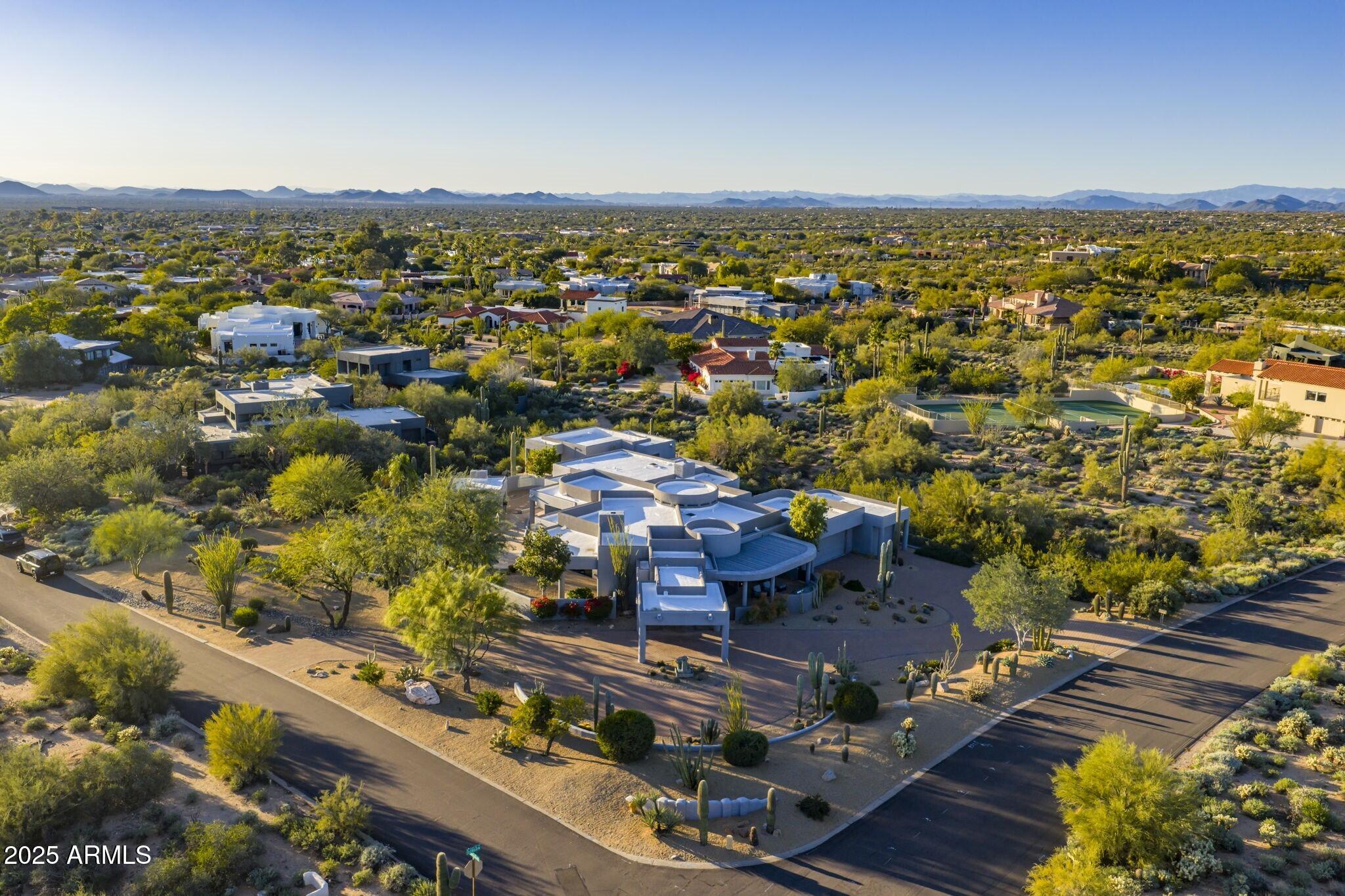 PINNACLE PEAK VISTAS - Residential