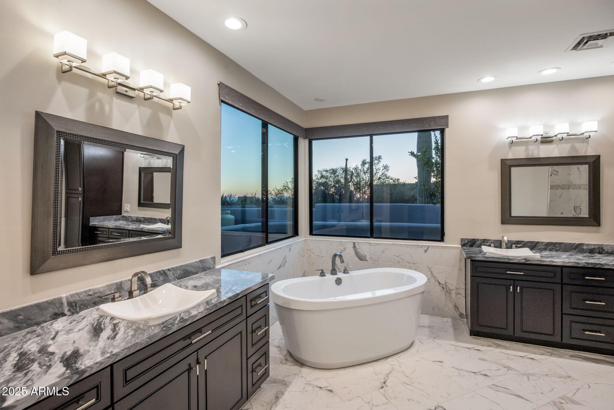 PINNACLE PEAK VISTAS - Residential