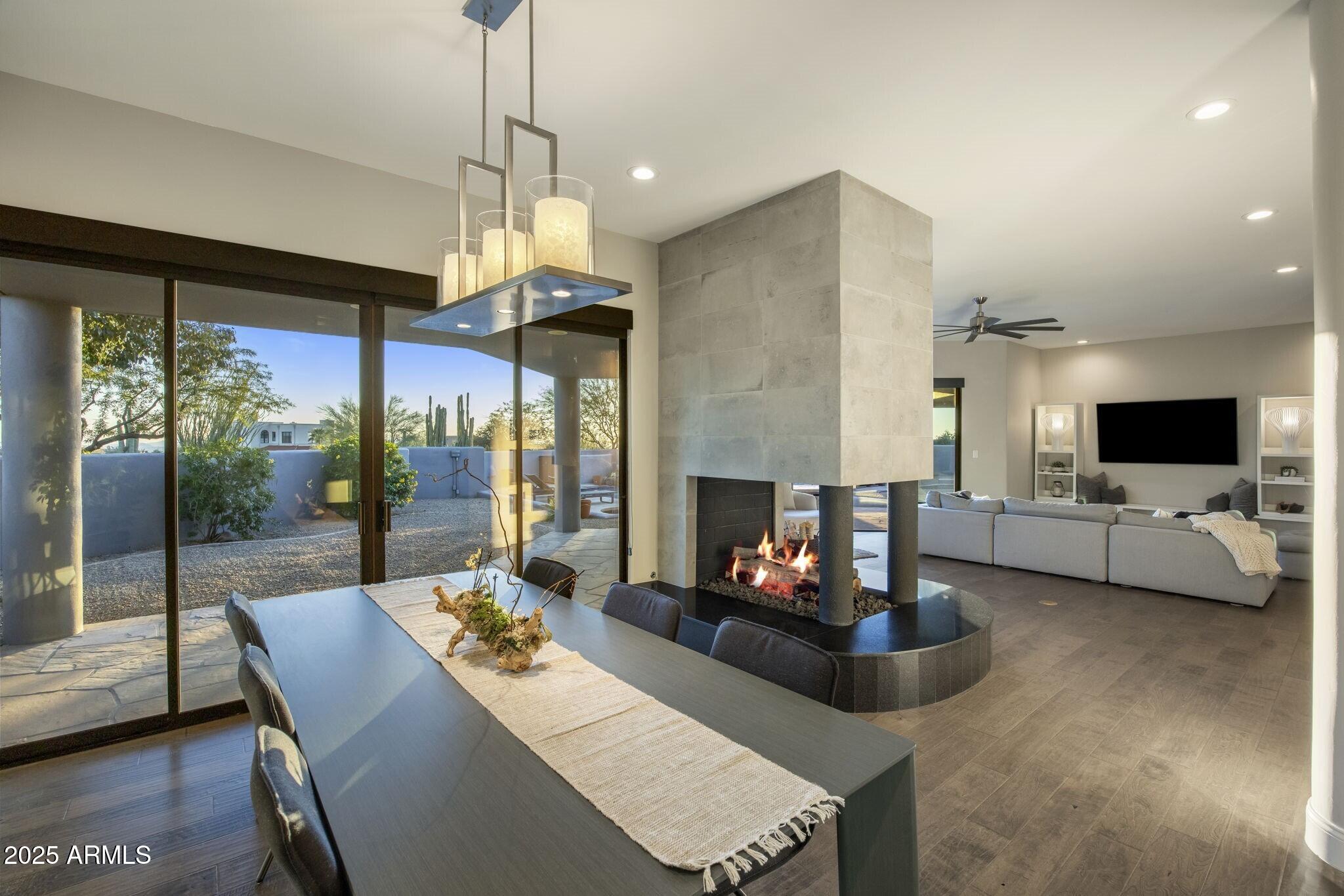 PINNACLE PEAK VISTAS - Residential