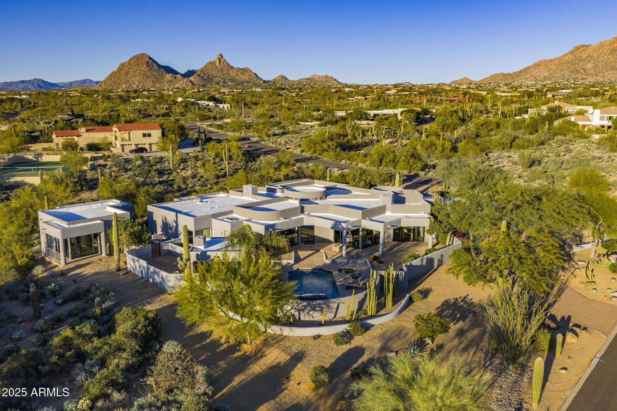 PINNACLE PEAK VISTAS - Residential