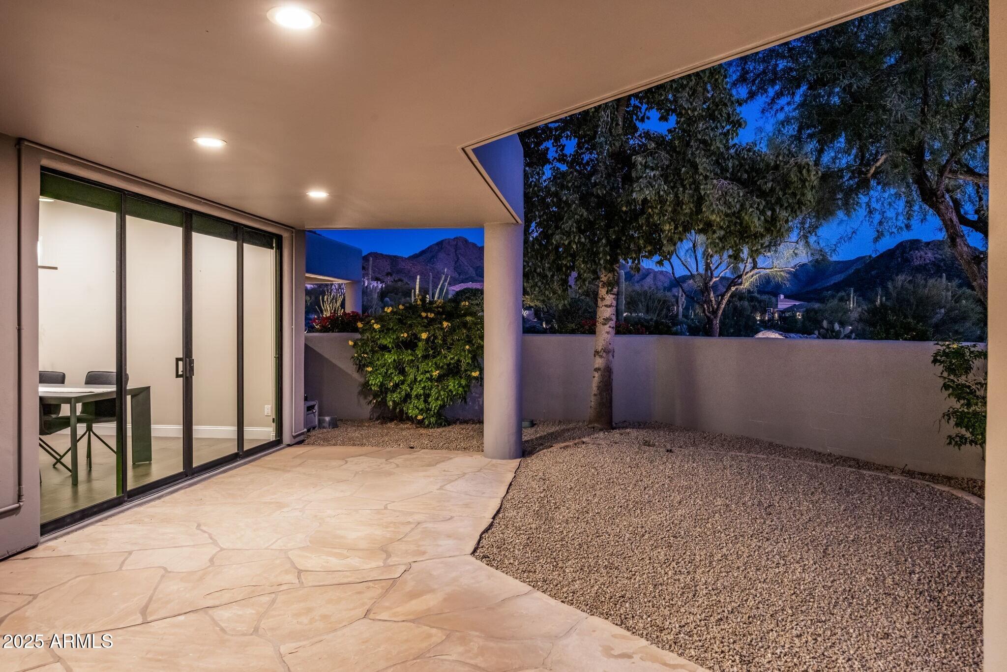 PINNACLE PEAK VISTAS - Residential