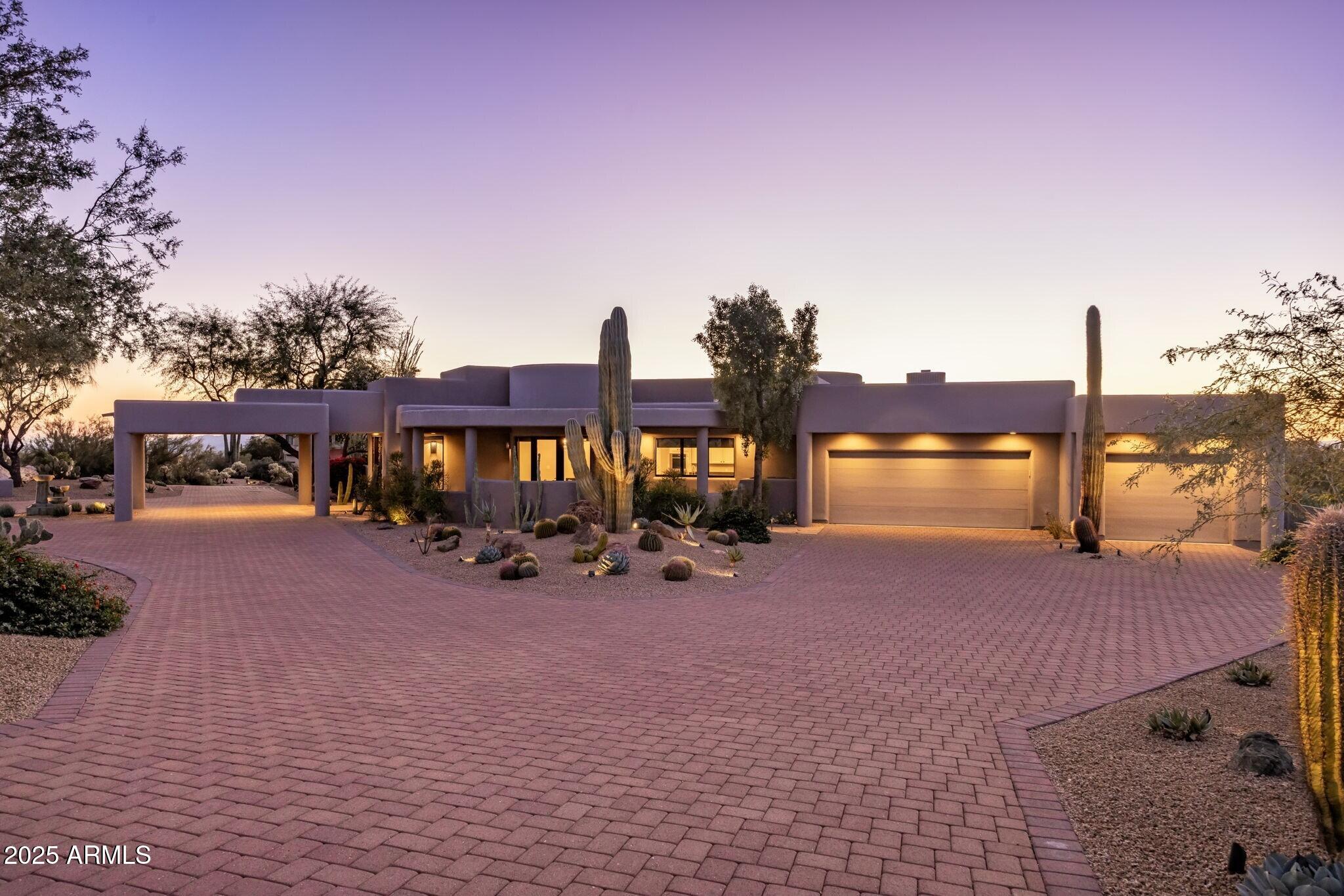 PINNACLE PEAK VISTAS - Residential