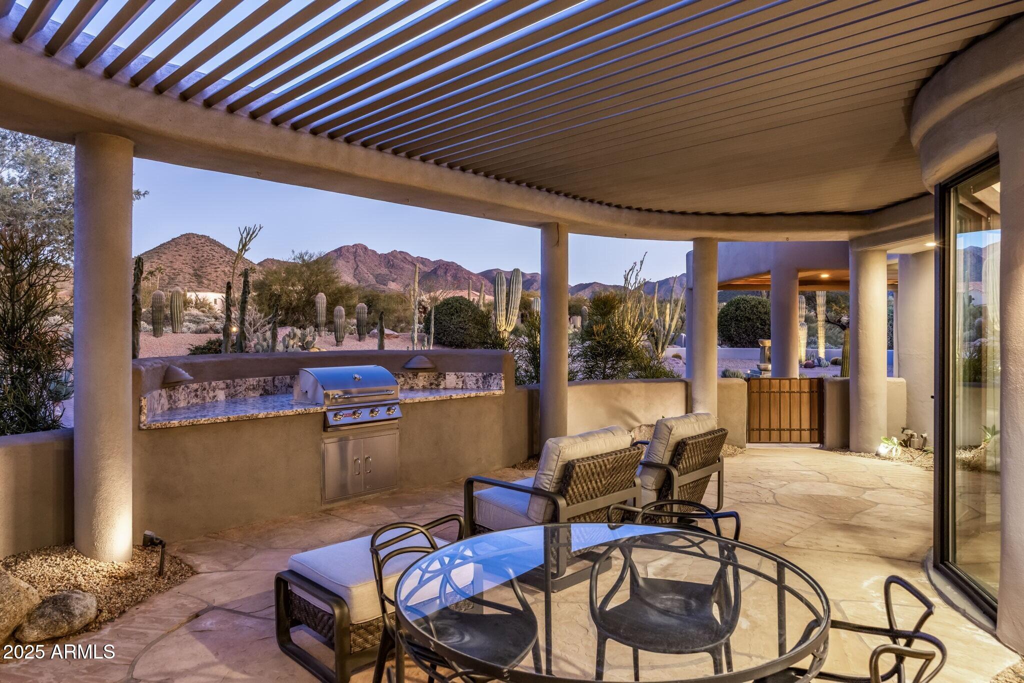 PINNACLE PEAK VISTAS - Residential