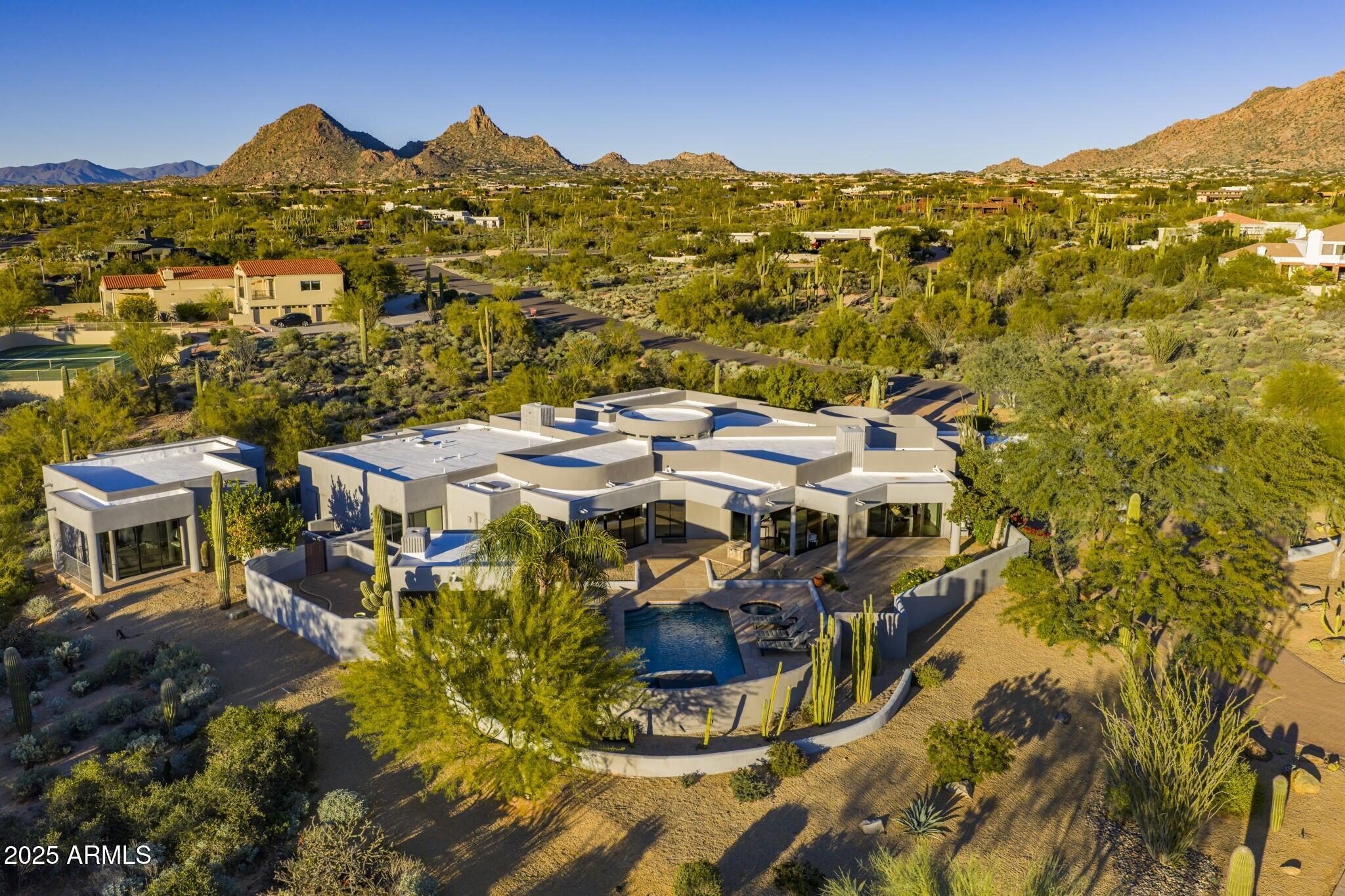 PINNACLE PEAK VISTAS - Residential
