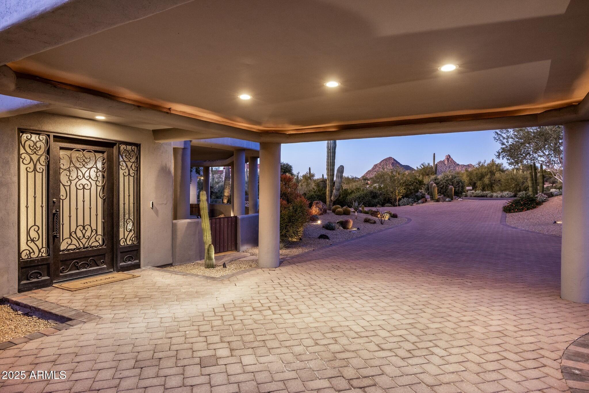 PINNACLE PEAK VISTAS - Residential