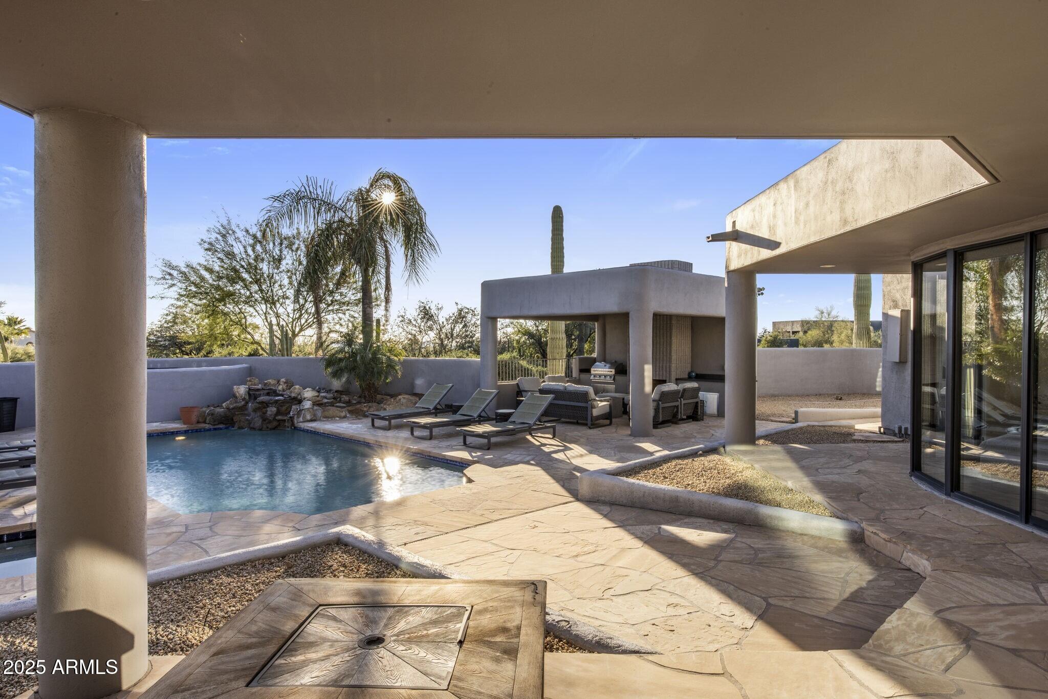 PINNACLE PEAK VISTAS - Residential