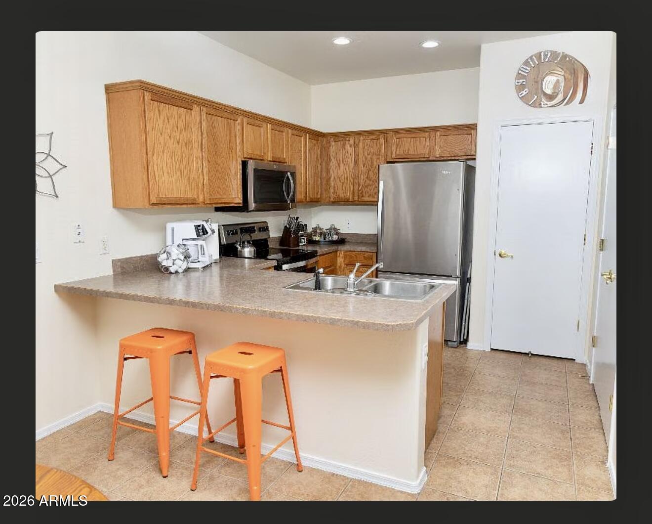 VILLAS ON ELM - Residential