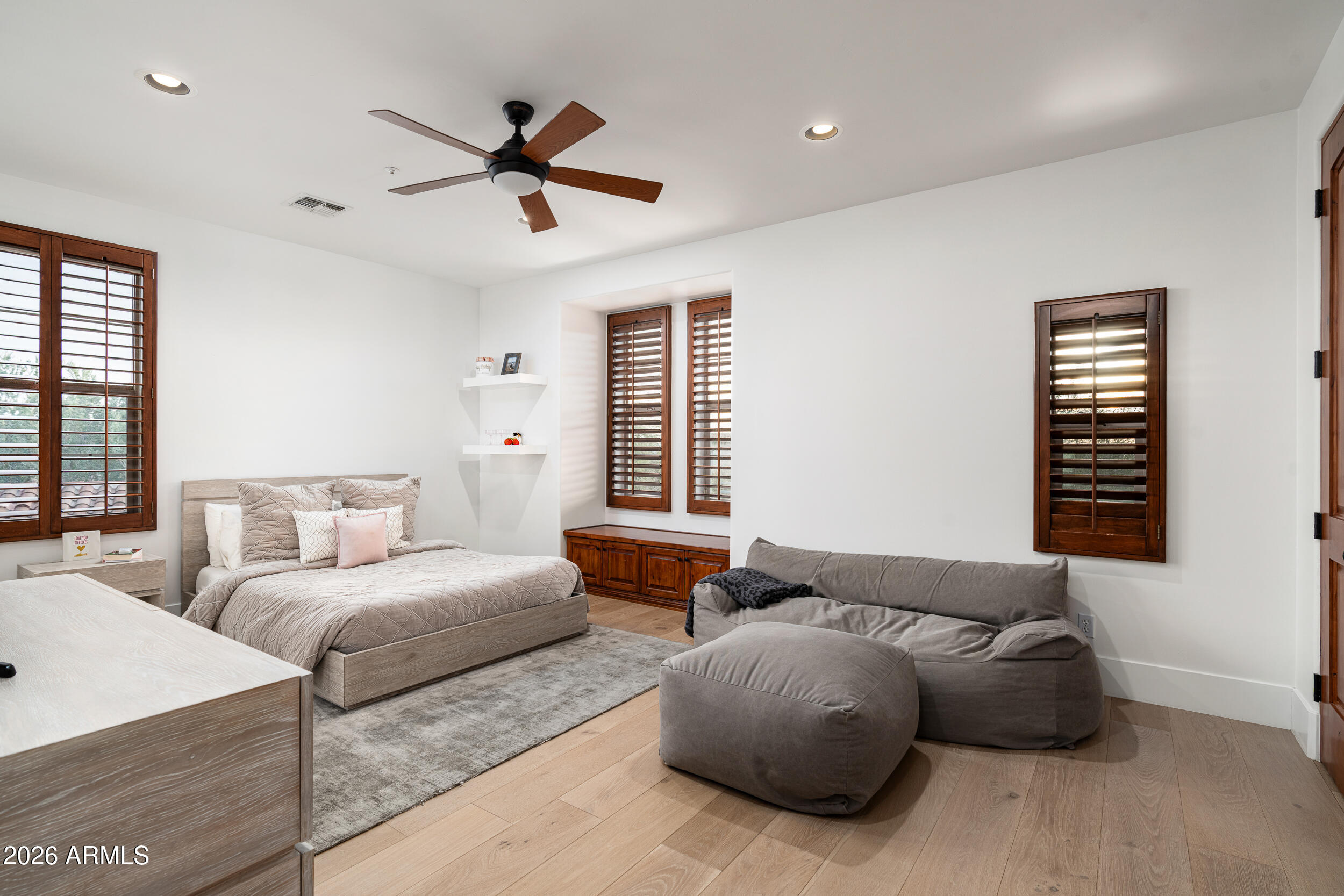 DC RANCH - Residential