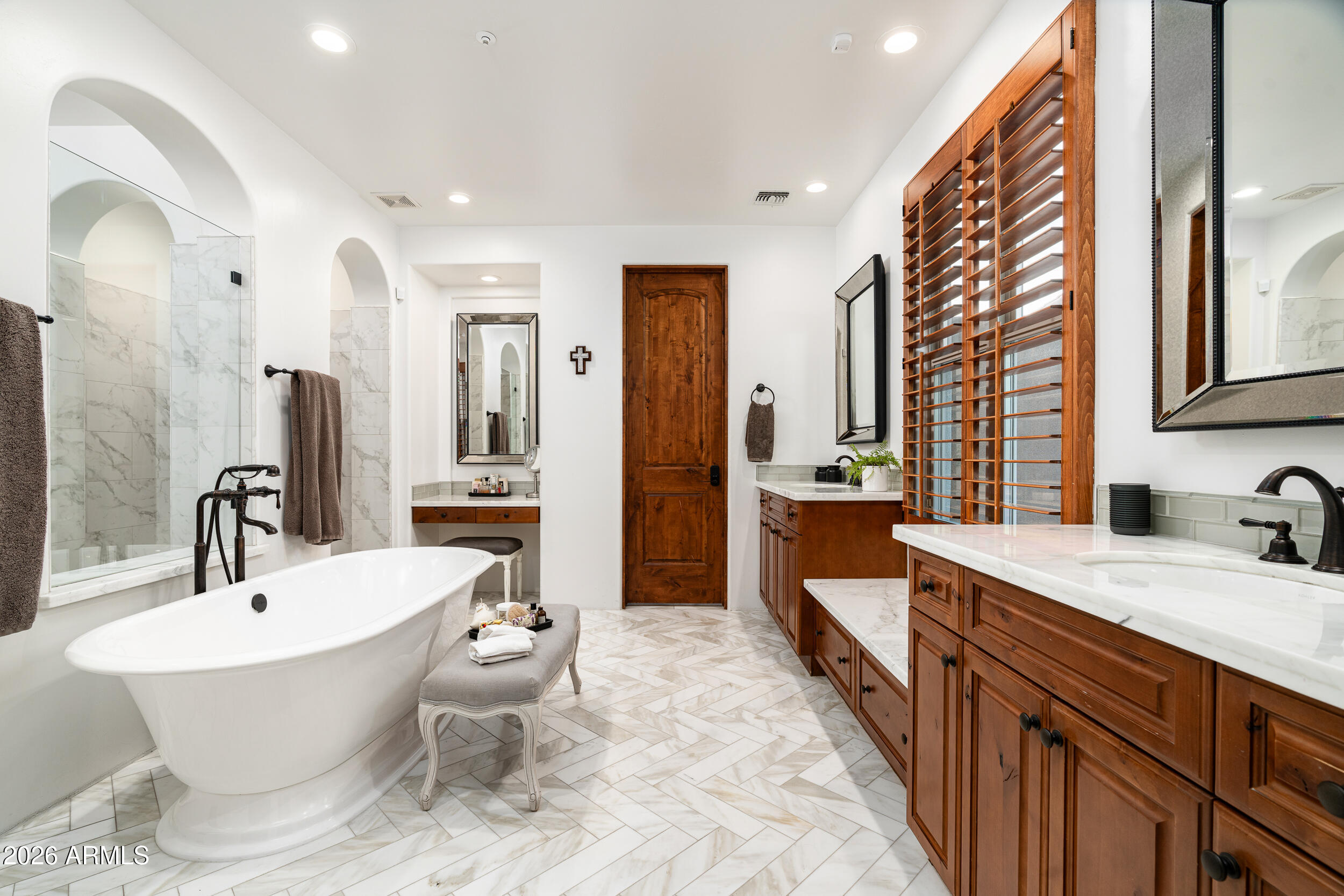 DC RANCH - Residential