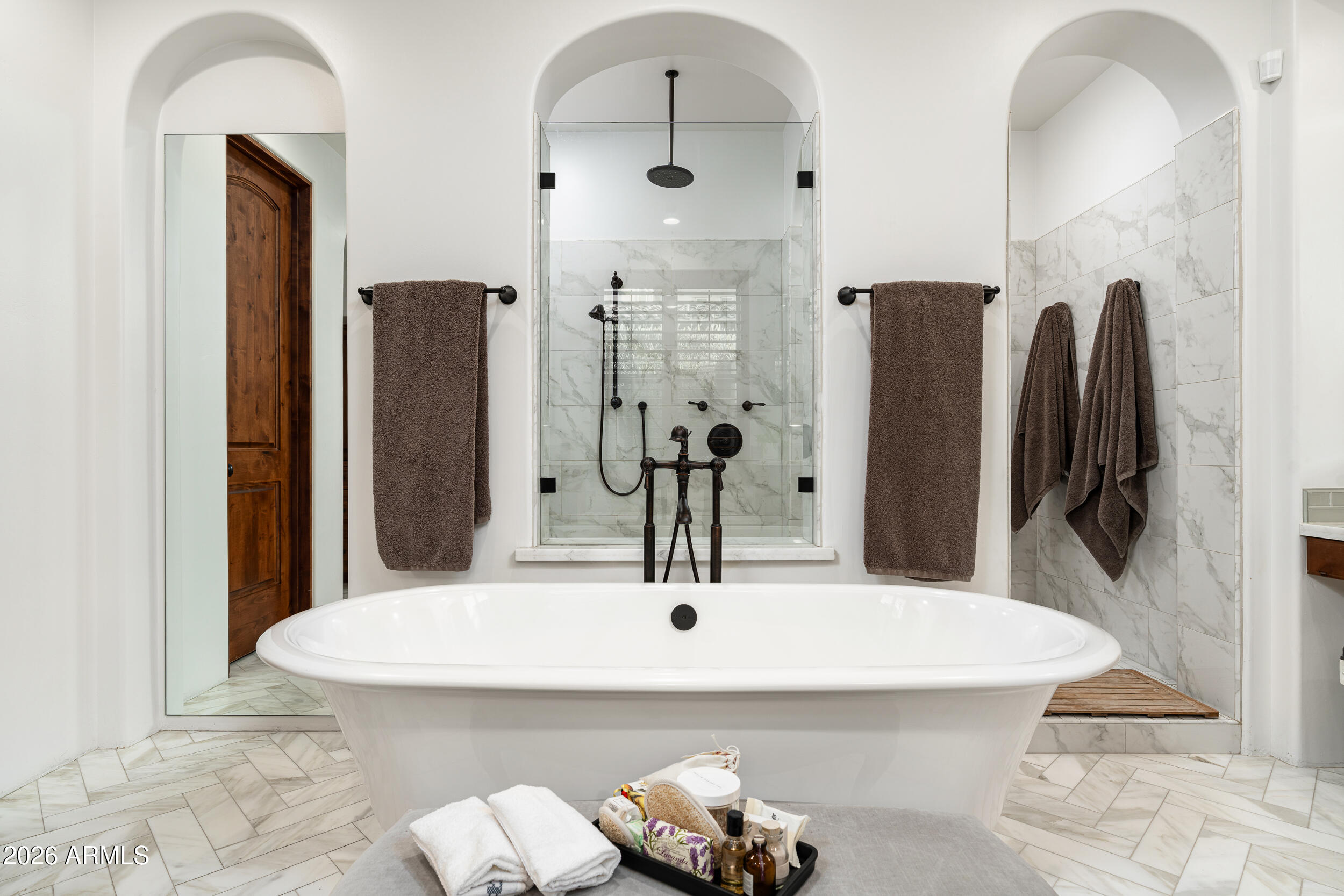 DC RANCH - Residential