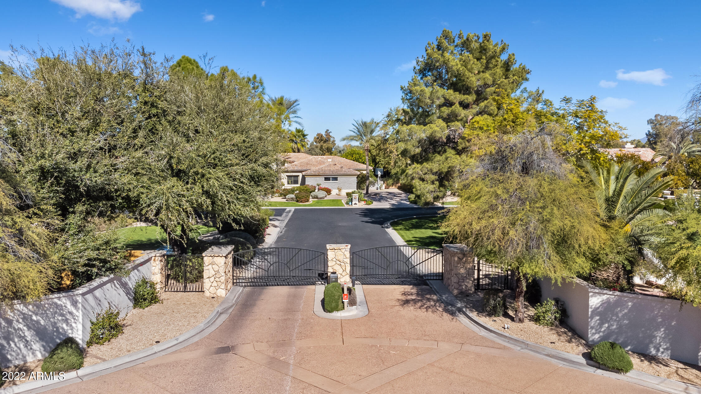 IRONWOOD AT CAMELBACK COUNTRY CLUB - Residential