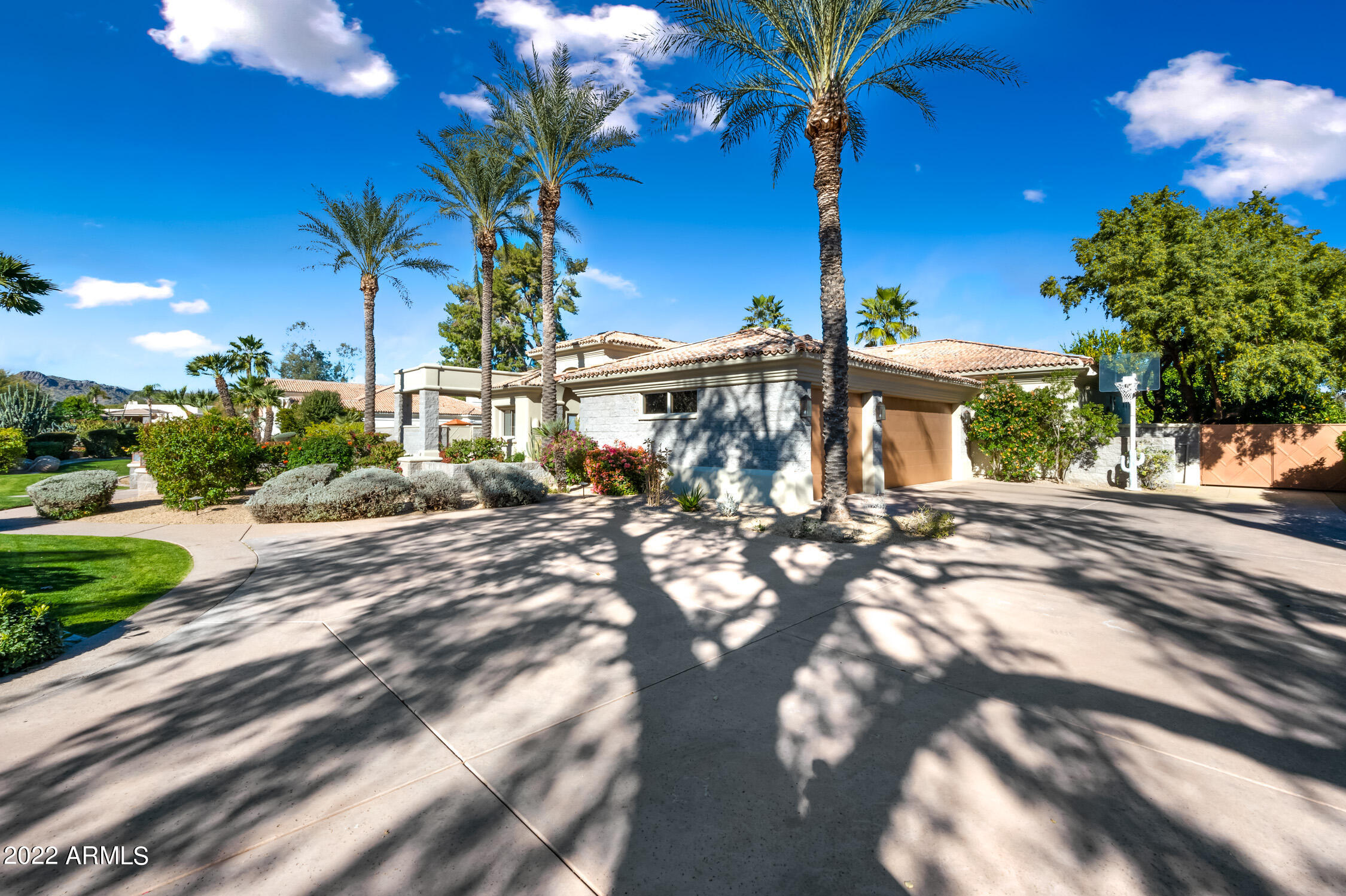 IRONWOOD AT CAMELBACK COUNTRY CLUB - Residential