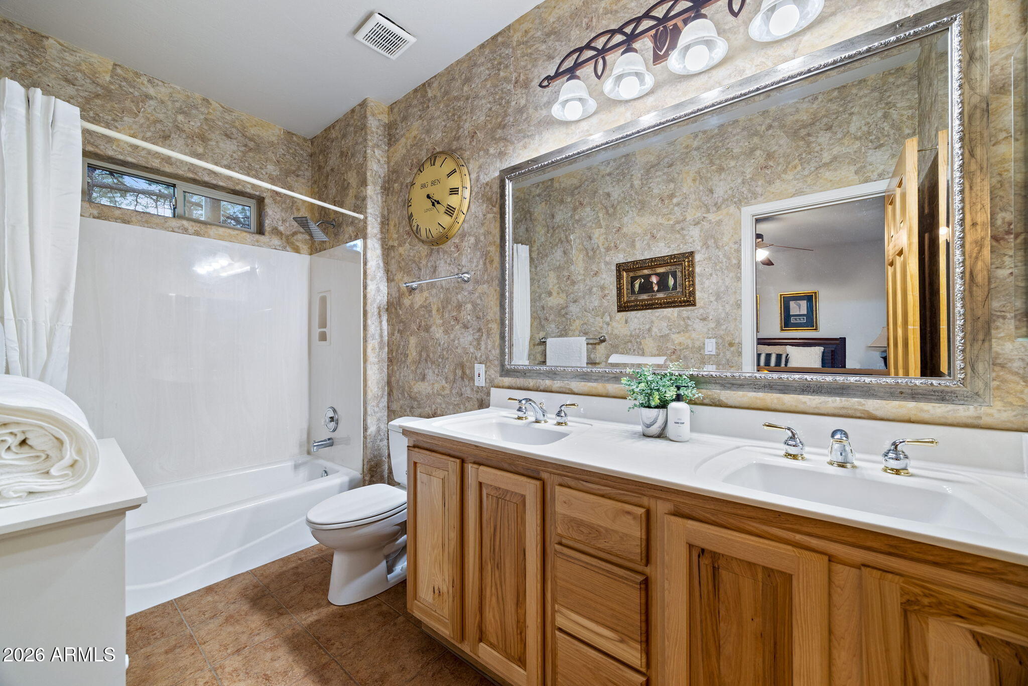PINETOP LAKES COUNTRY CLUB UNIT 2 - Residential