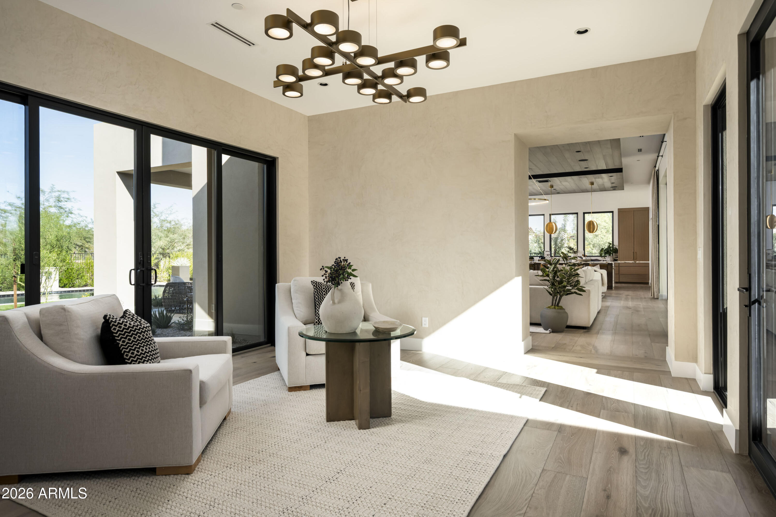 WHISPER ROCK UNIT 2 - Residential