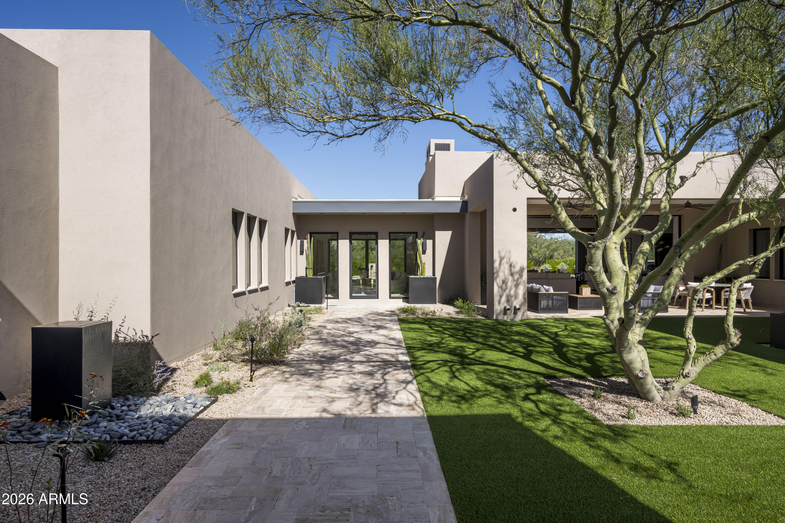 WHISPER ROCK UNIT 2 - Residential