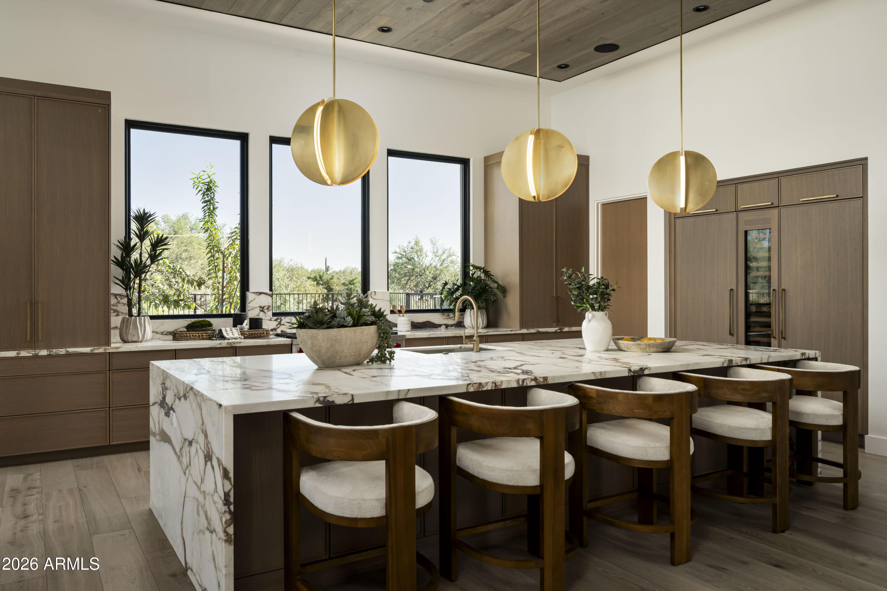 WHISPER ROCK UNIT 2 - Residential