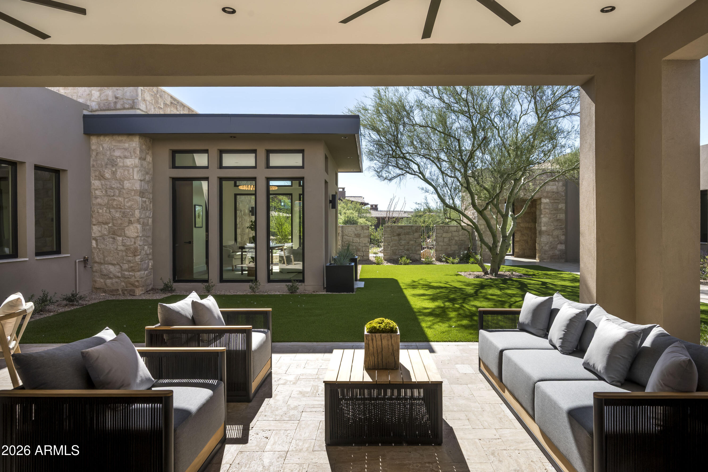 WHISPER ROCK UNIT 2 - Residential