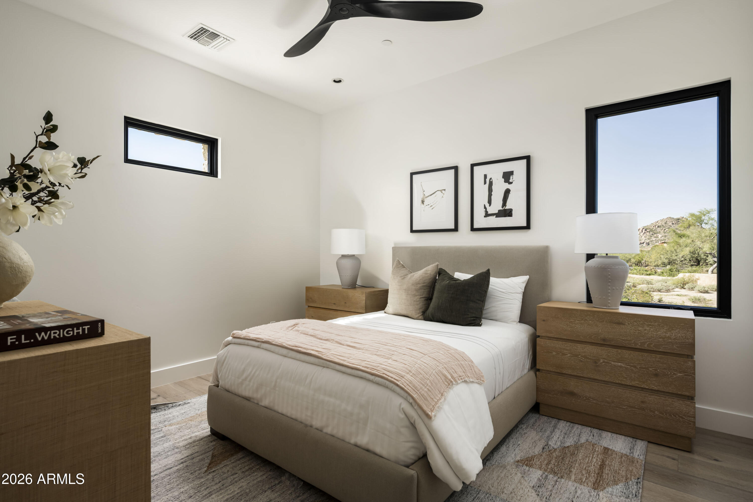 WHISPER ROCK UNIT 2 - Residential